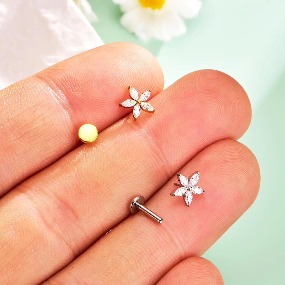 16G Flower Threadless/Push Pin Flat Back Cartilage Stud Earring