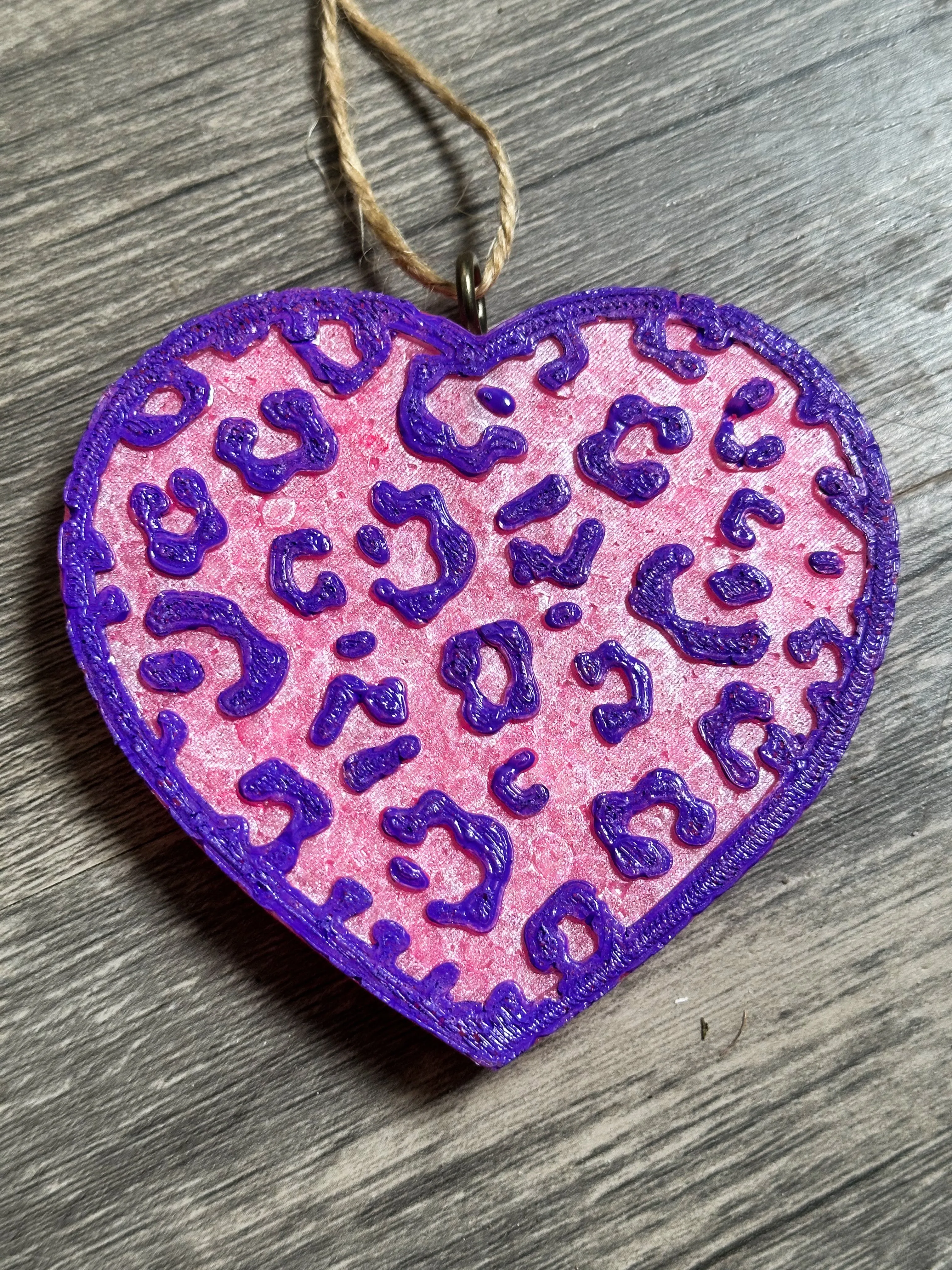 #200 {LEOPARD HEART} Single Decorated Car Scent