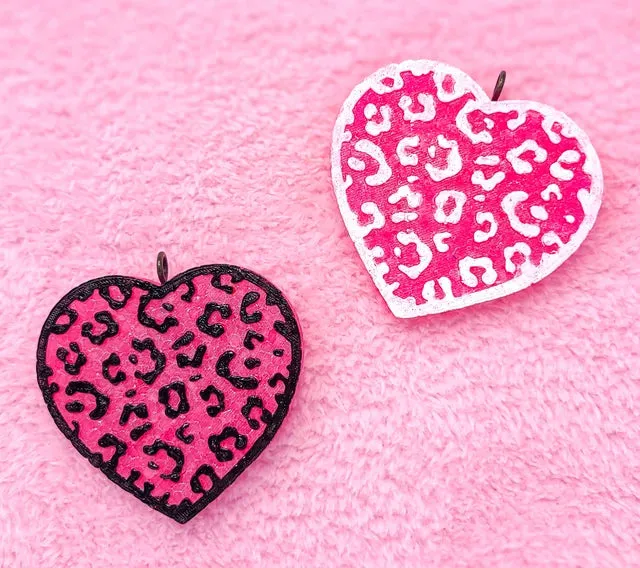 #200 {LEOPARD HEART} Single Decorated Car Scent