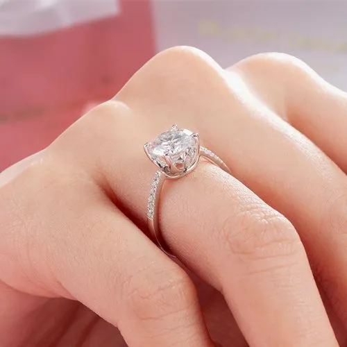 2ct Round Cut Diamond Ring
