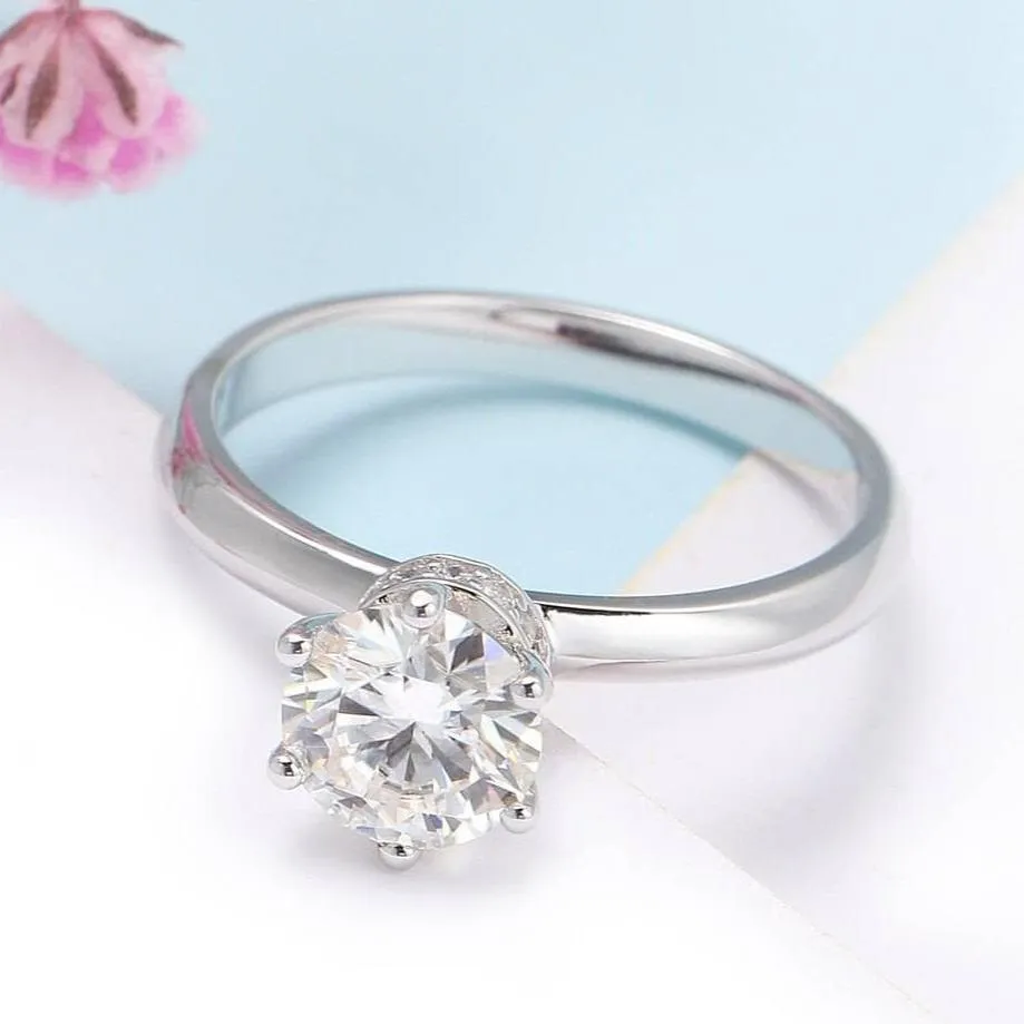 6 Prong 1.0 Ct Round Cut Diamond Engagement Ring