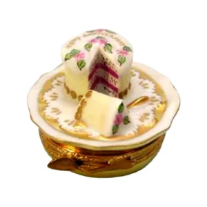 Anniversary Cake Gold