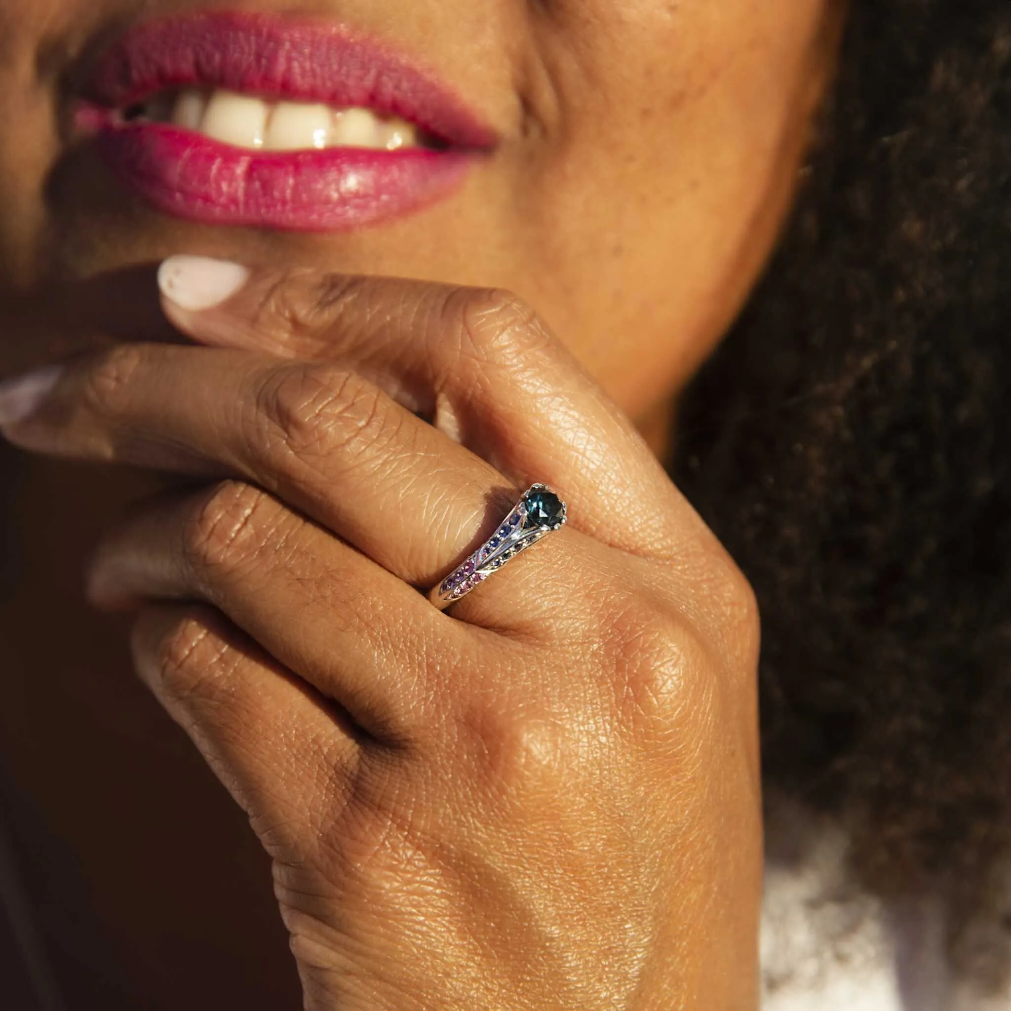 Aurelia 1990s Teal Sapphire Ring 18ct White Gold