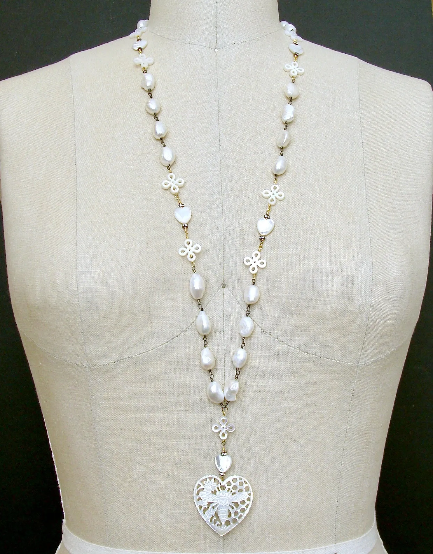 Baroque Freshwater Pearls Carved Mother of Pearl Queen Bee Heart Necklace - Quenby Necklace