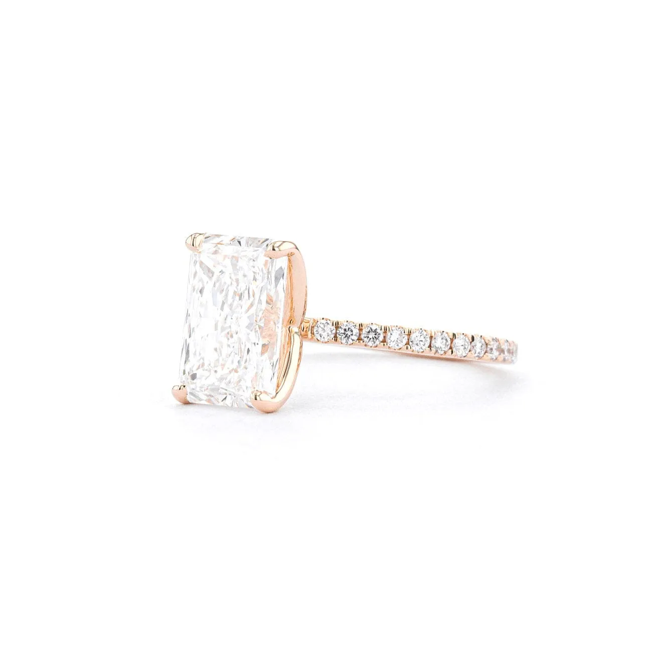 Caraline Radiant
