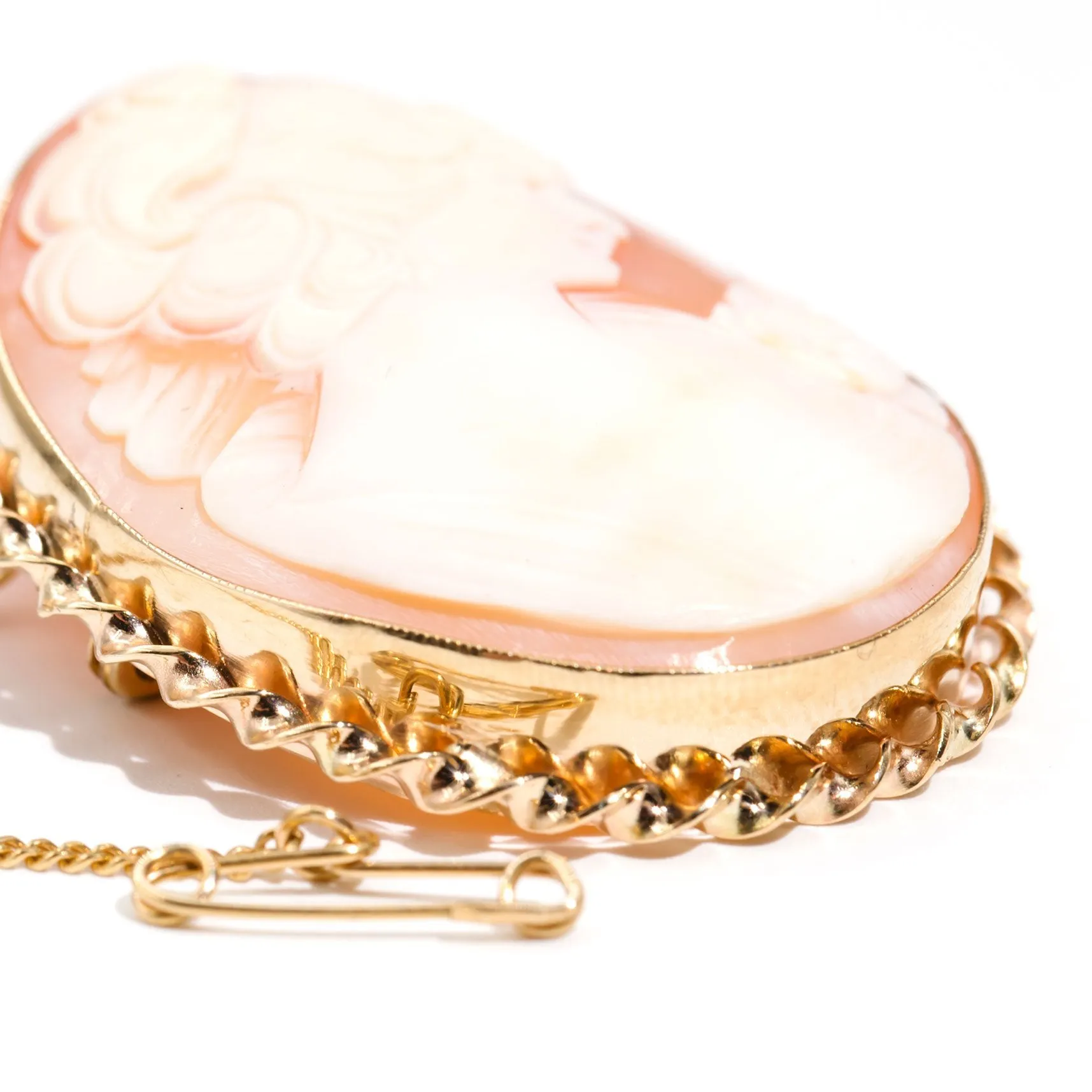 Celeste Antique Victorian 9ct Gold Shell Cameo Brooch
