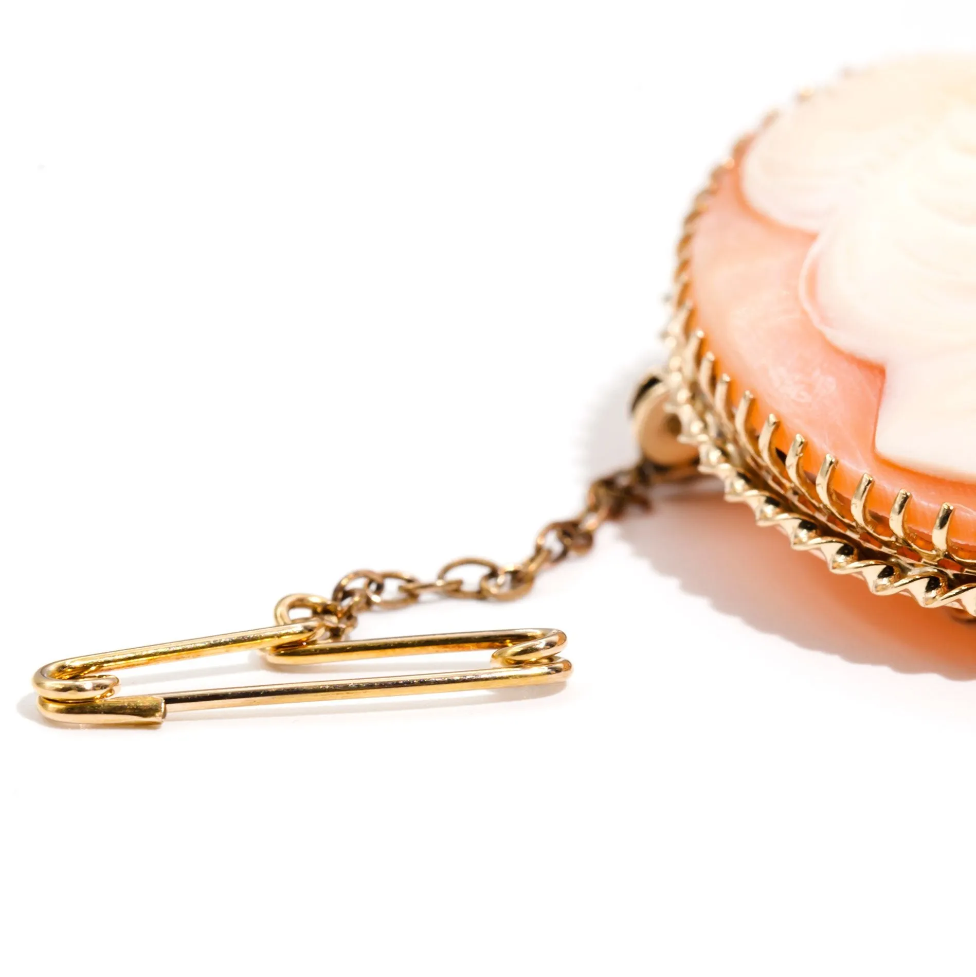Celeste Antique Victorian 9ct Gold Shell Cameo Brooch