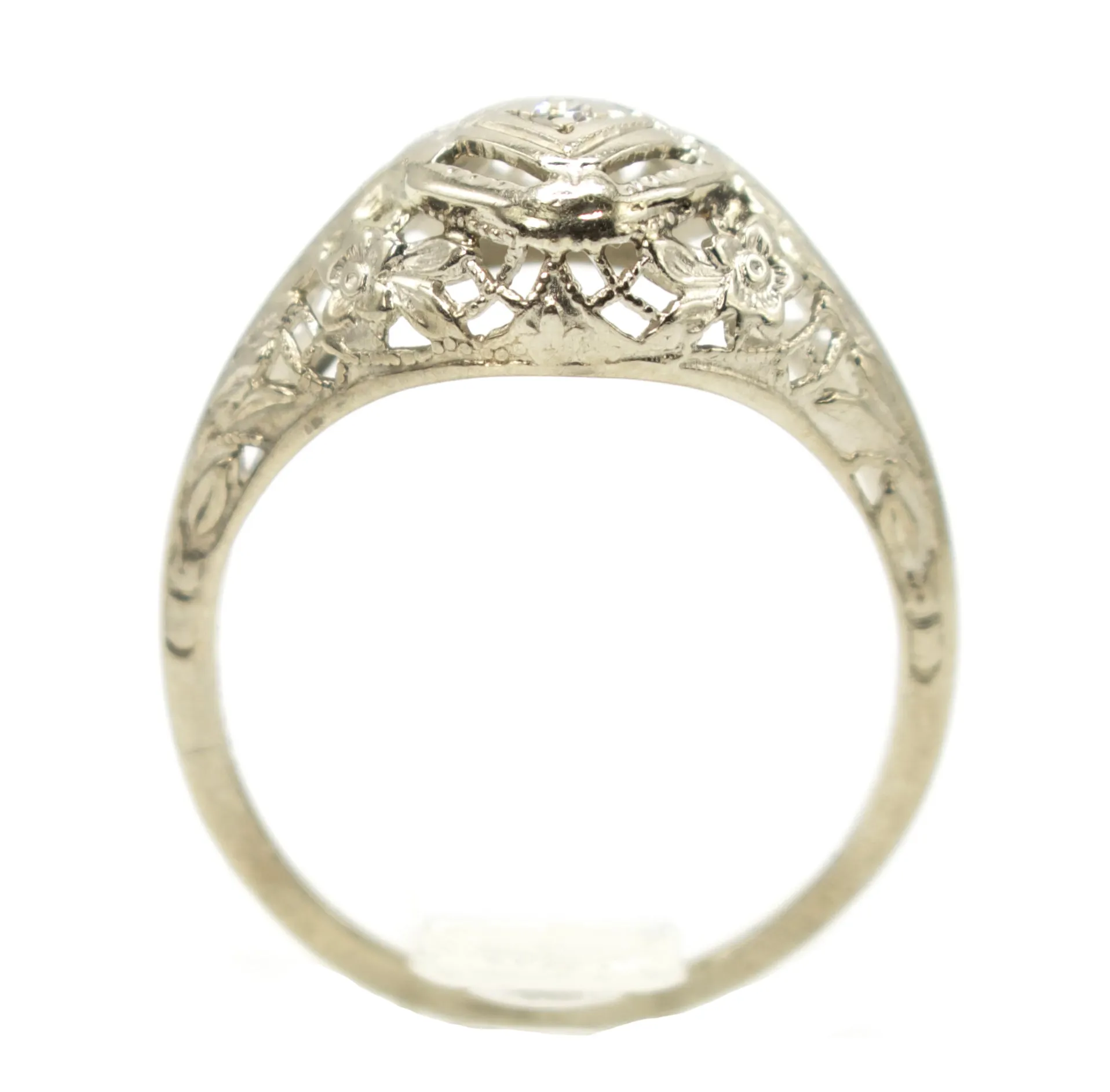 Charming Art Deco Filigree and Diamond Ring in White Gold
