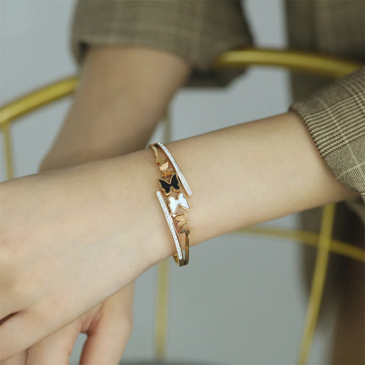 Clear Cubic Zirconia & White Shell Enamel Frosted Butterfly Bypass Bangle