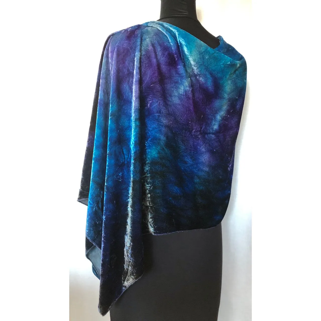 Doshi Poncho, Winsome,Velvet, Blueberry, OS Fits S-XL