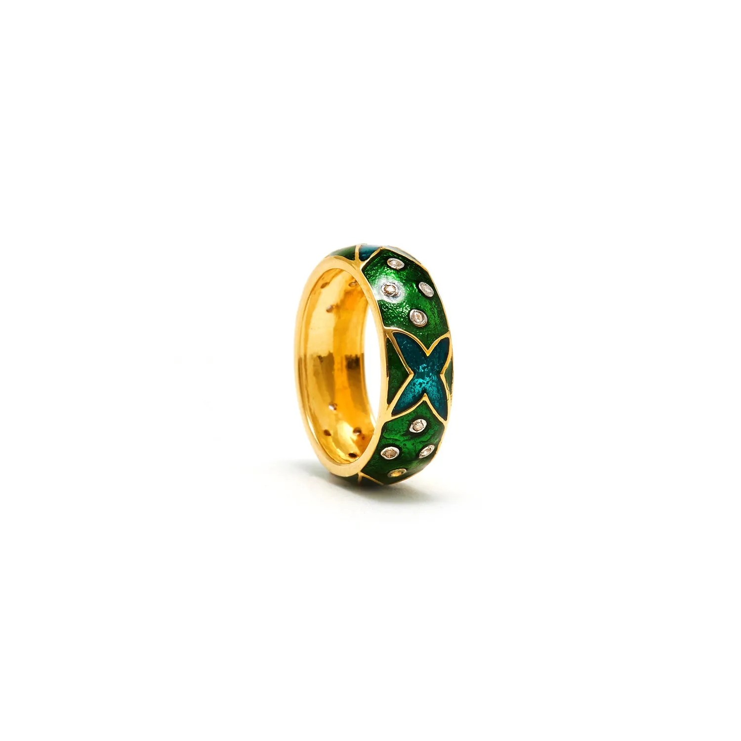 Emerald Enamel Curvee Diamond Ring