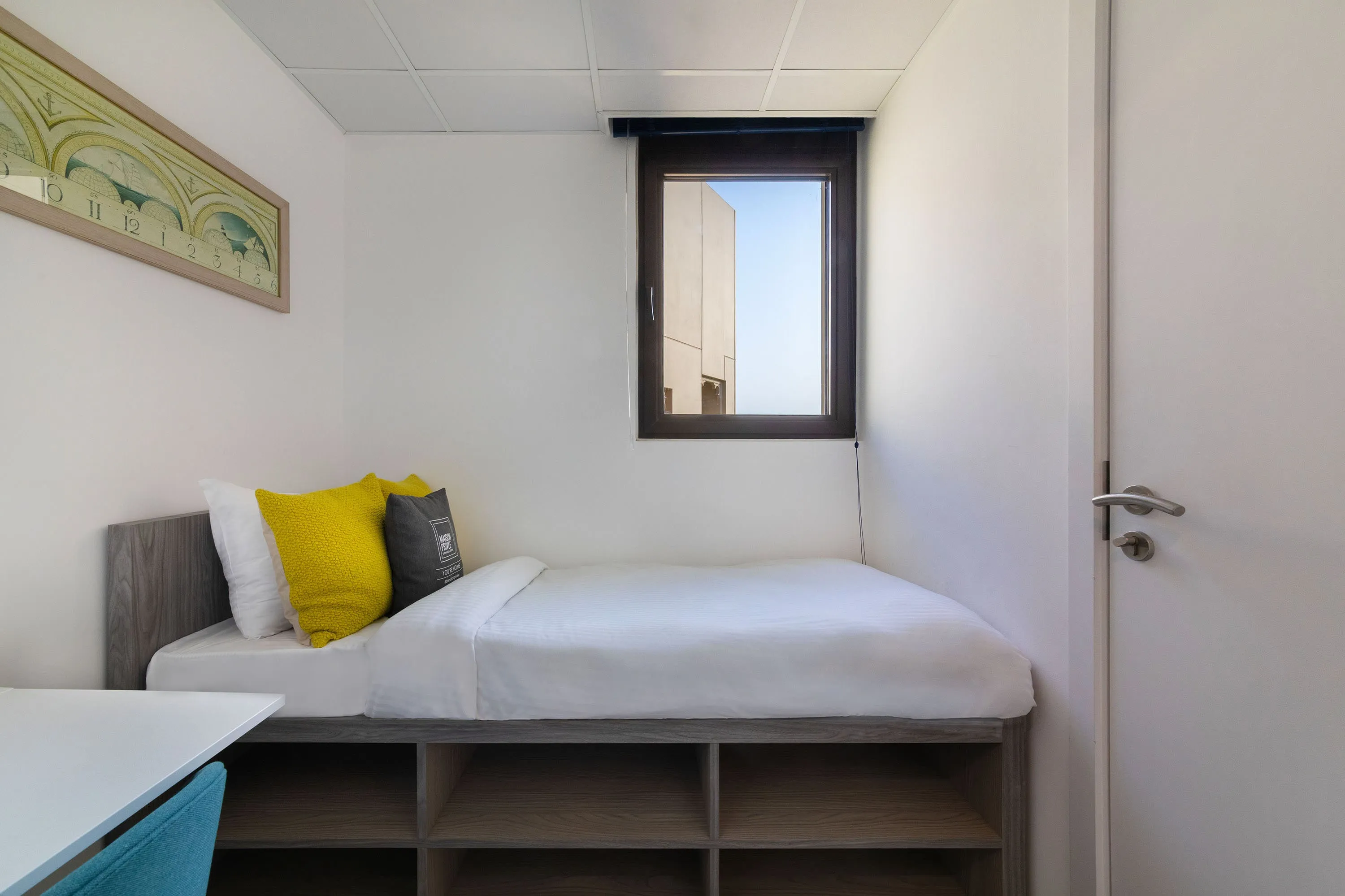 Exclusive Seaview 3BR Roof Terrace Apt with Scenic Views of Burj alArab