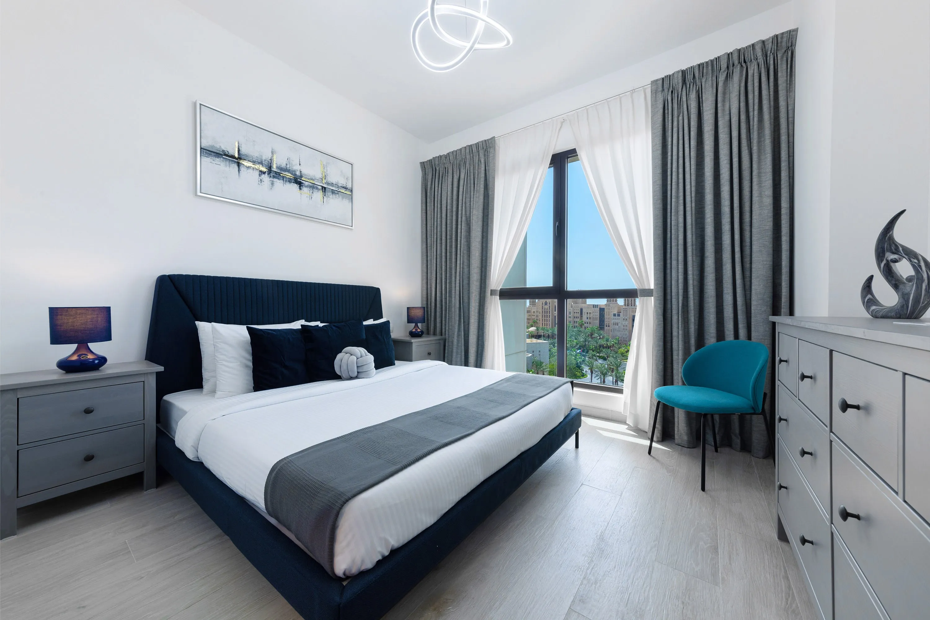 Exclusive Seaview 3BR Roof Terrace Apt with Scenic Views of Burj alArab