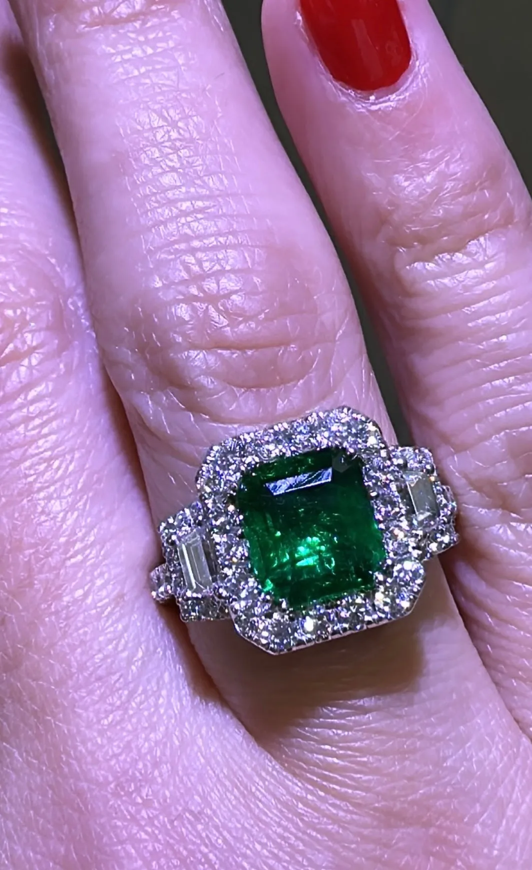 GRS Certified Ladies Statement 2.50ct Zambian Emerald - Cut Emerald & Diamond Ring