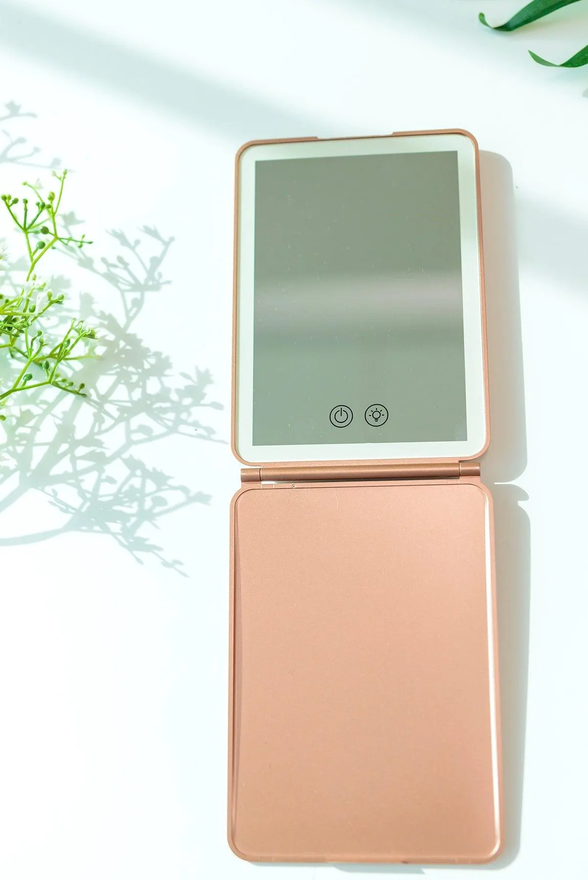 Hazel Blues® | Hello Gorgeous LED Mirror