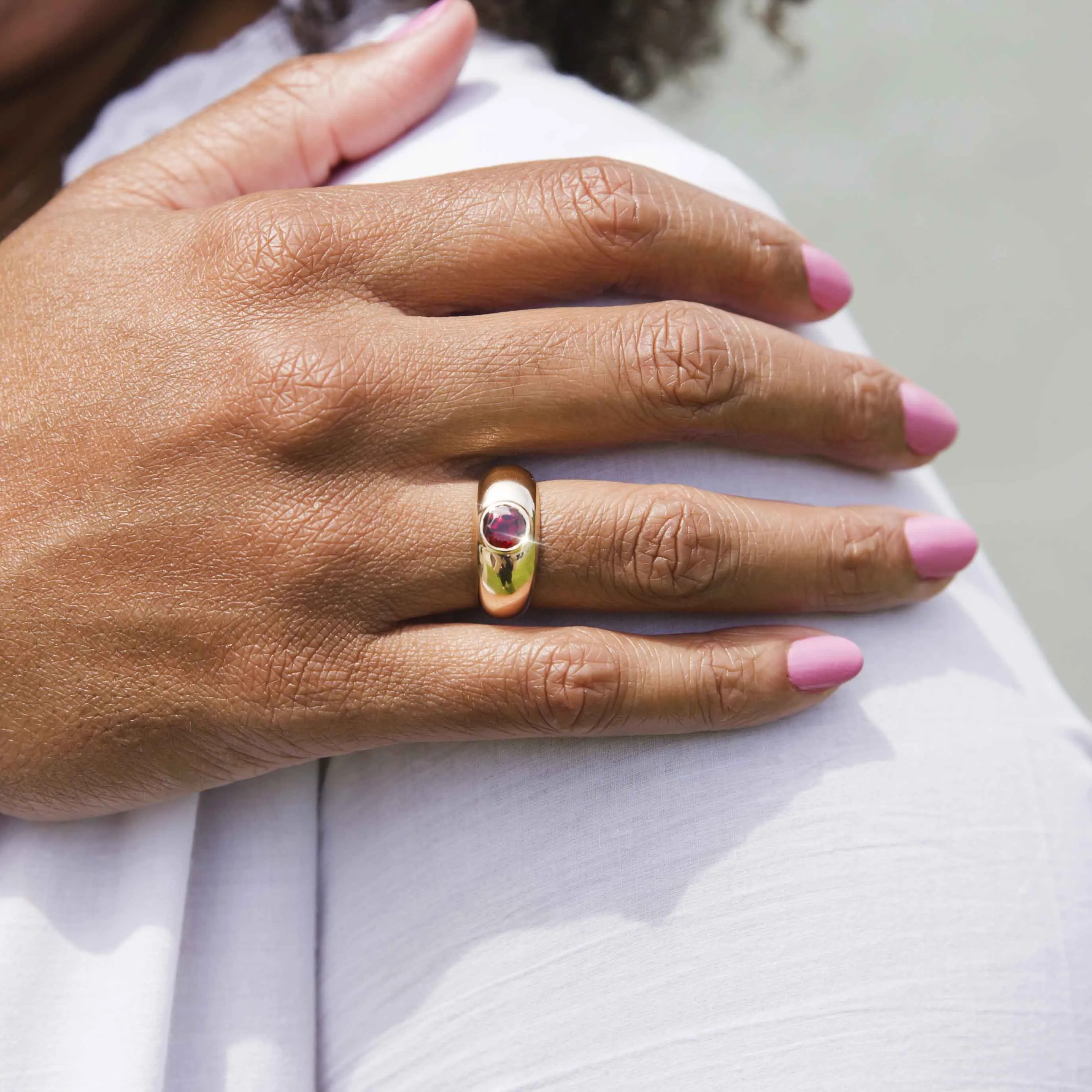 Hollis Circa 1990s Vintage Domed Garnet Ring