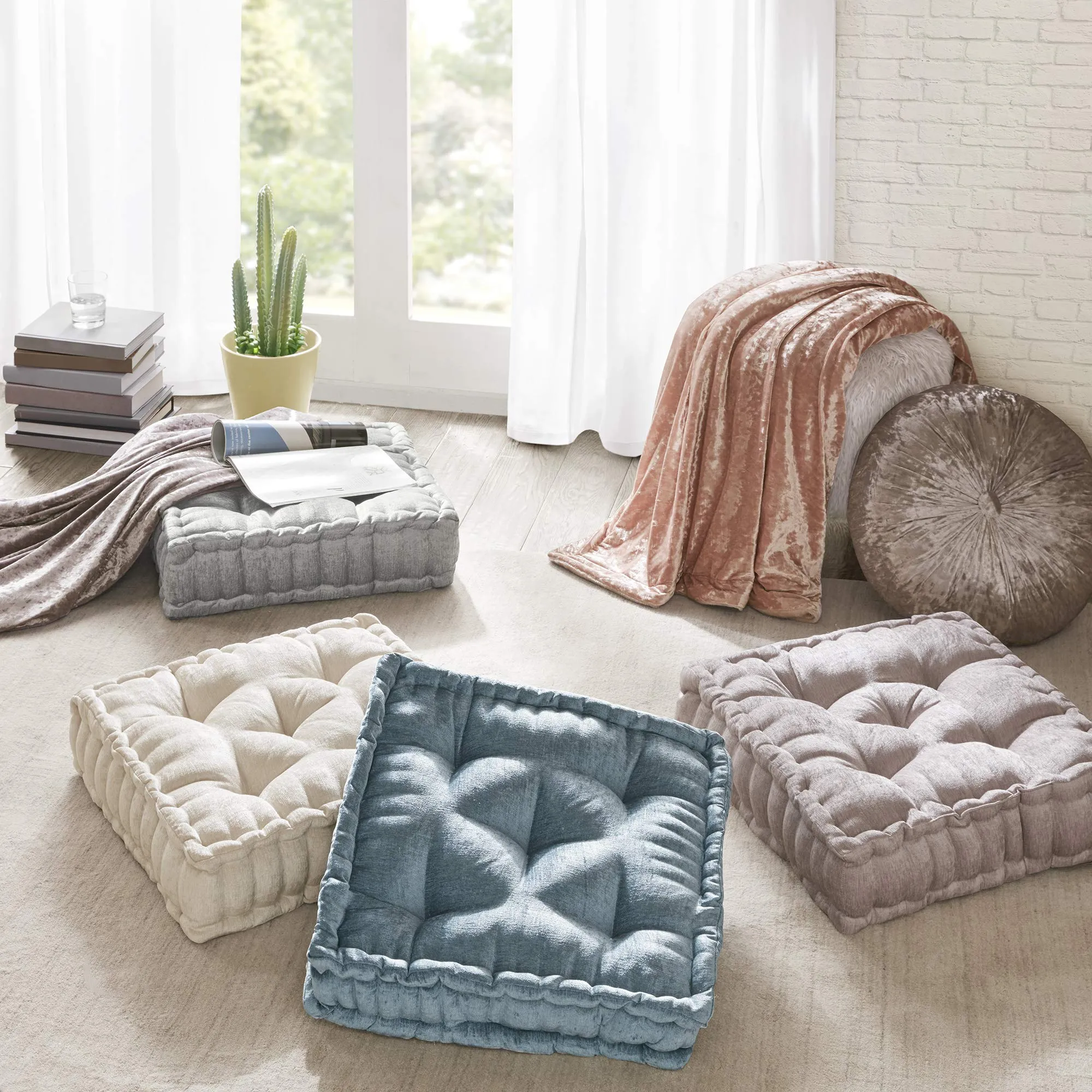 Intelligent Design Azza Floor Pillow, Large Cushions Sitting for Adults, Floor Pillow for Meditation or Yoga, Lustrous Chenille Tufted with Scalloped Edges for Bench/Chair Cushion, 20"x20"x5" Ivory