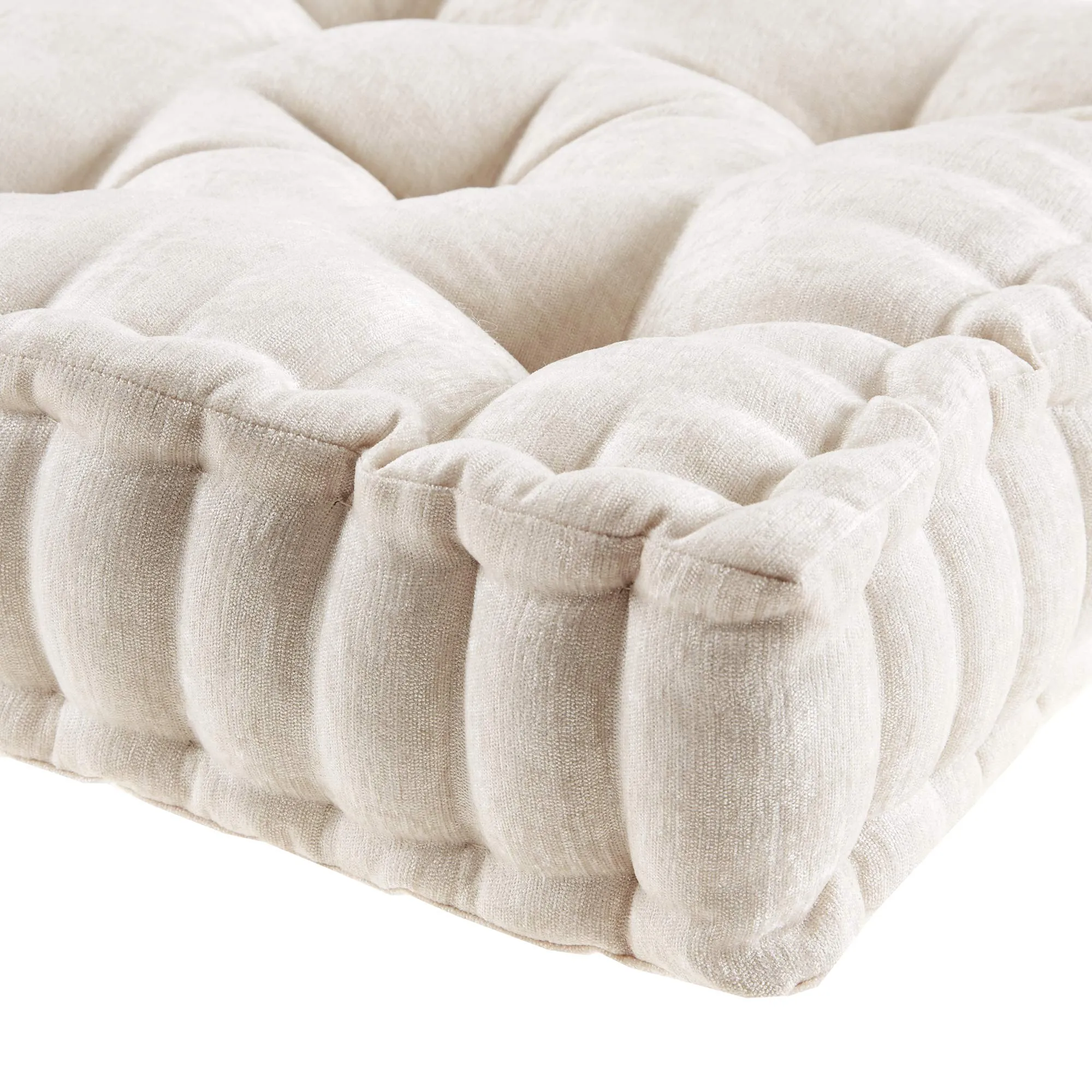 Intelligent Design Azza Floor Pillow, Large Cushions Sitting for Adults, Floor Pillow for Meditation or Yoga, Lustrous Chenille Tufted with Scalloped Edges for Bench/Chair Cushion, 20"x20"x5" Ivory