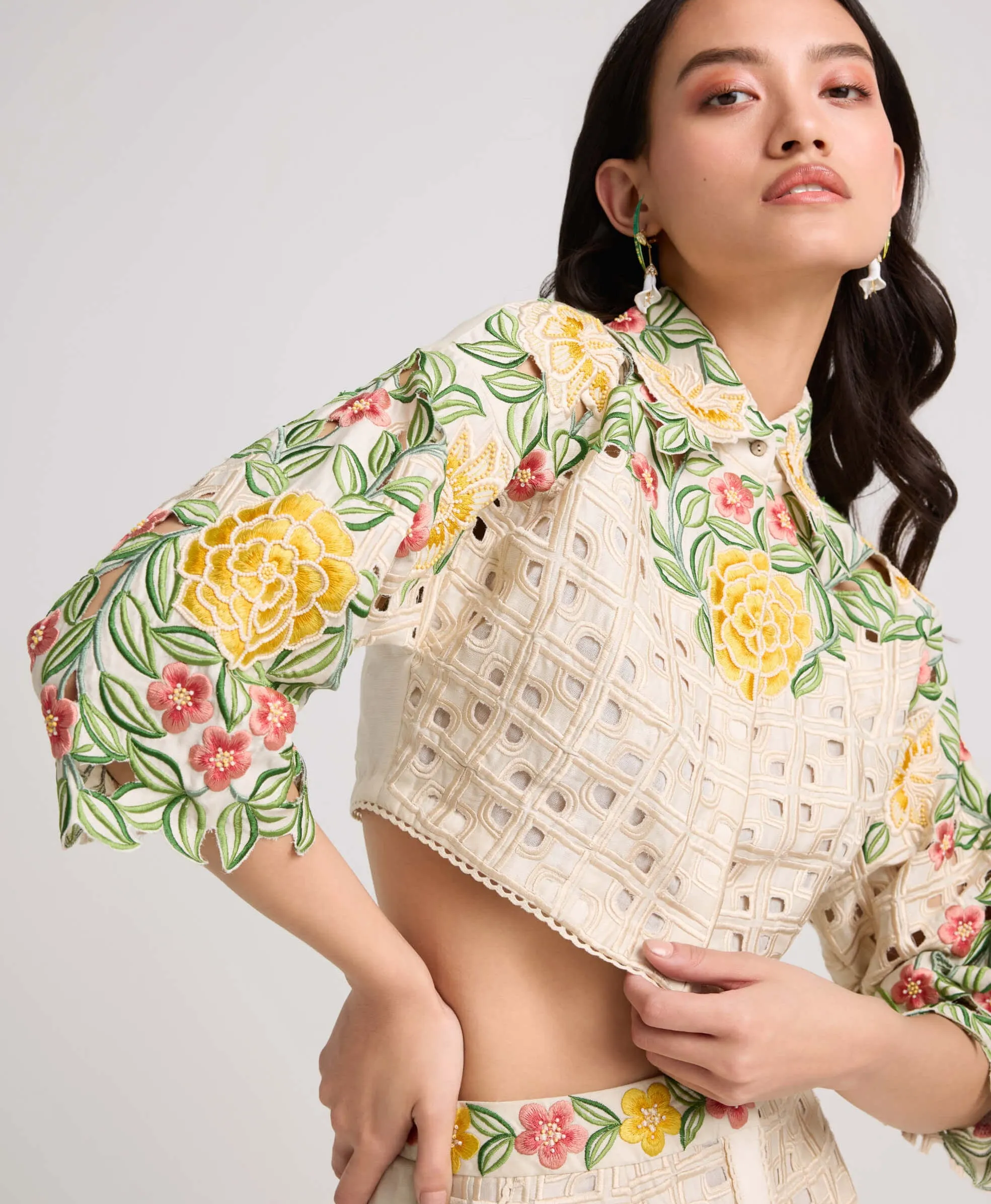 Ivory floral checkered cutwork crop shirt