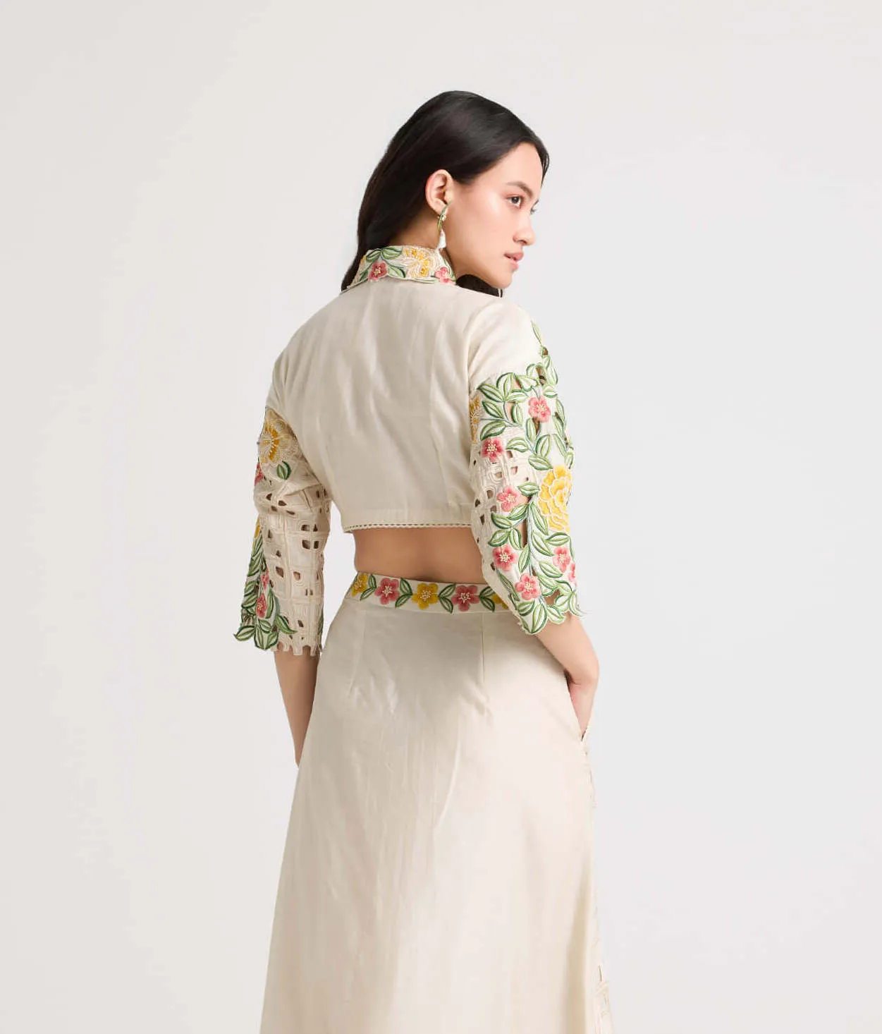 Ivory floral checkered cutwork crop shirt