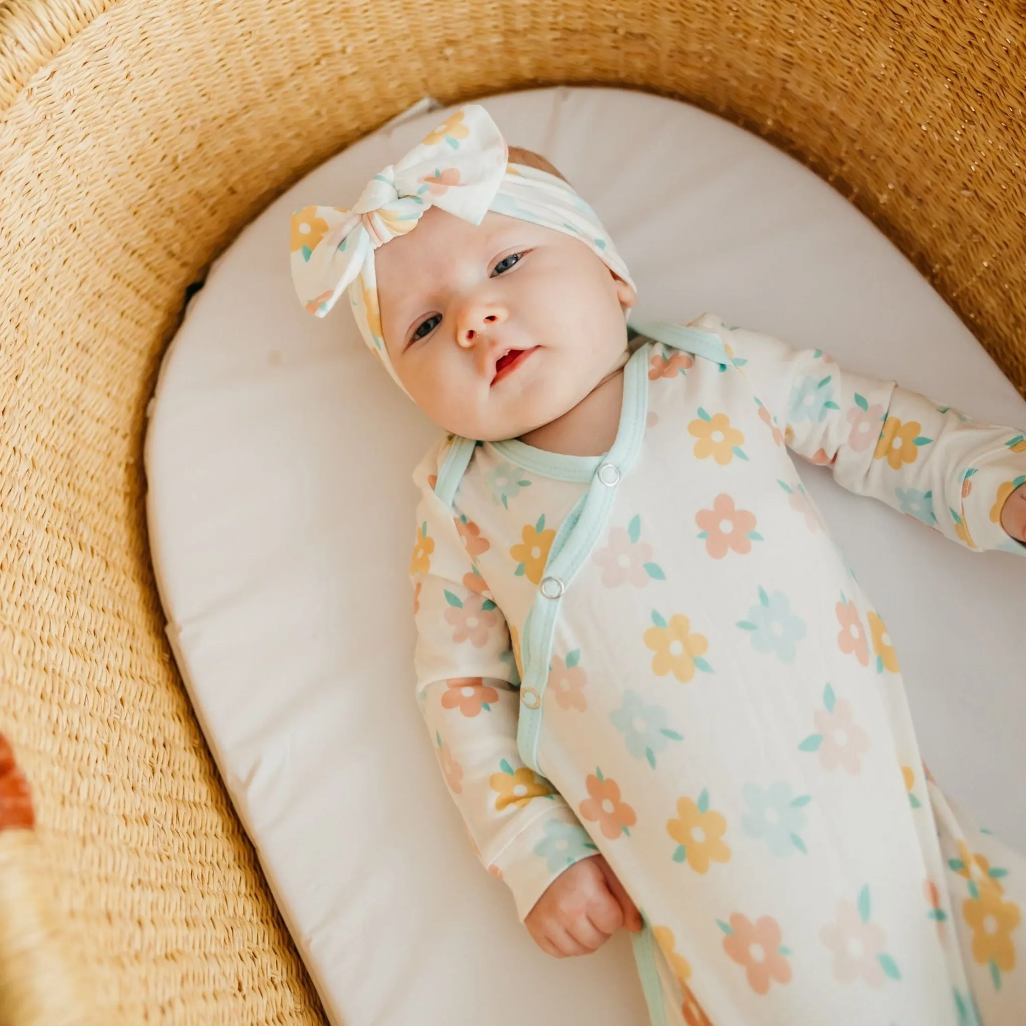 Knit Headband Bow - Daisy