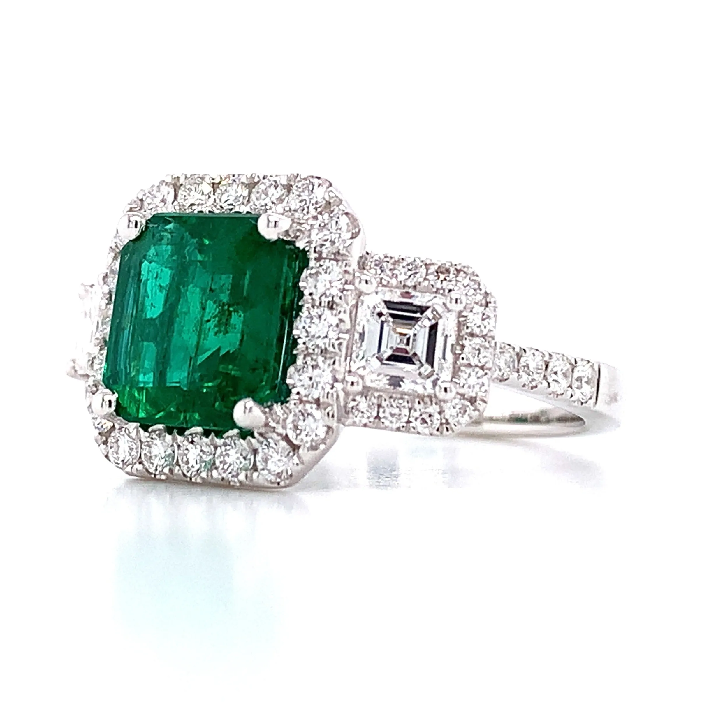 Ladies Statement 2.32ct Emerald with Asscher Side Diamonds Cocktail Ring