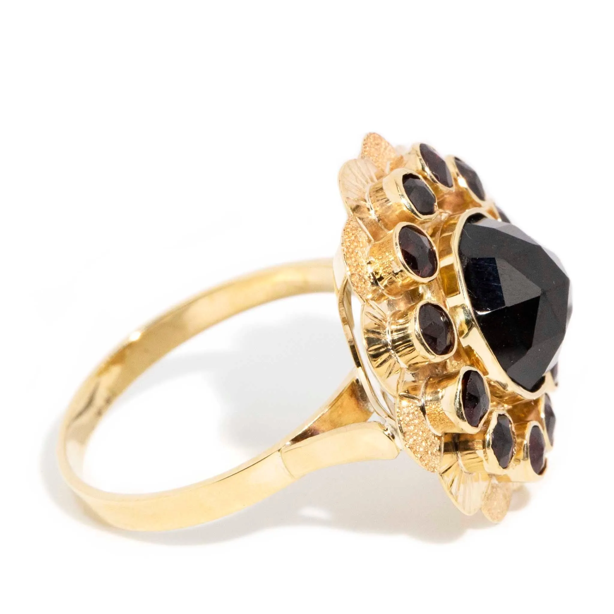 Lauren 1980s Garnet Starburst Ring 14ct Gold