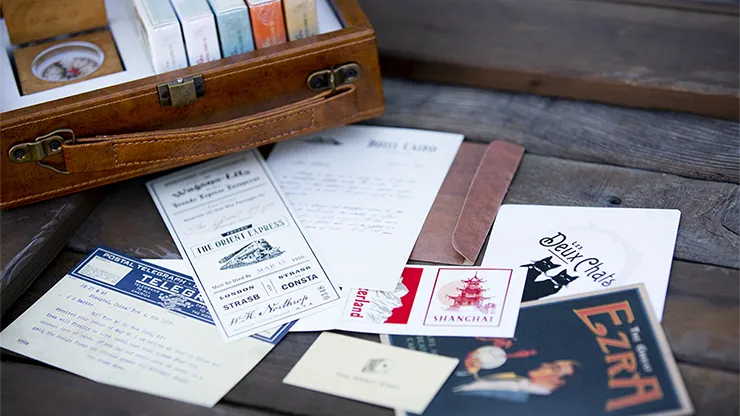 Limited World Tour: Deluxe Set (5 Decks, Compass and Case)
