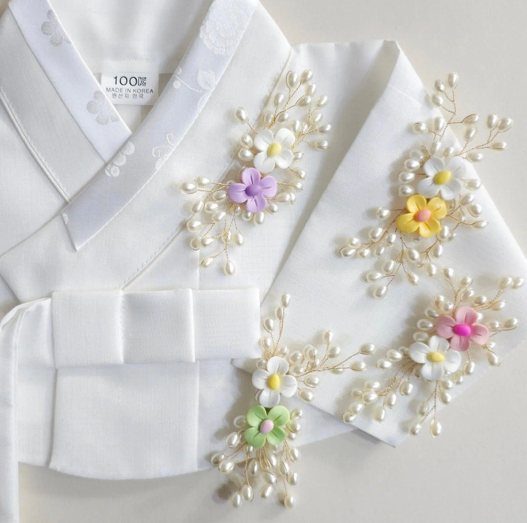 Lovely Floral Brooch