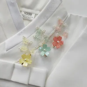Lustrous Floral Brooch