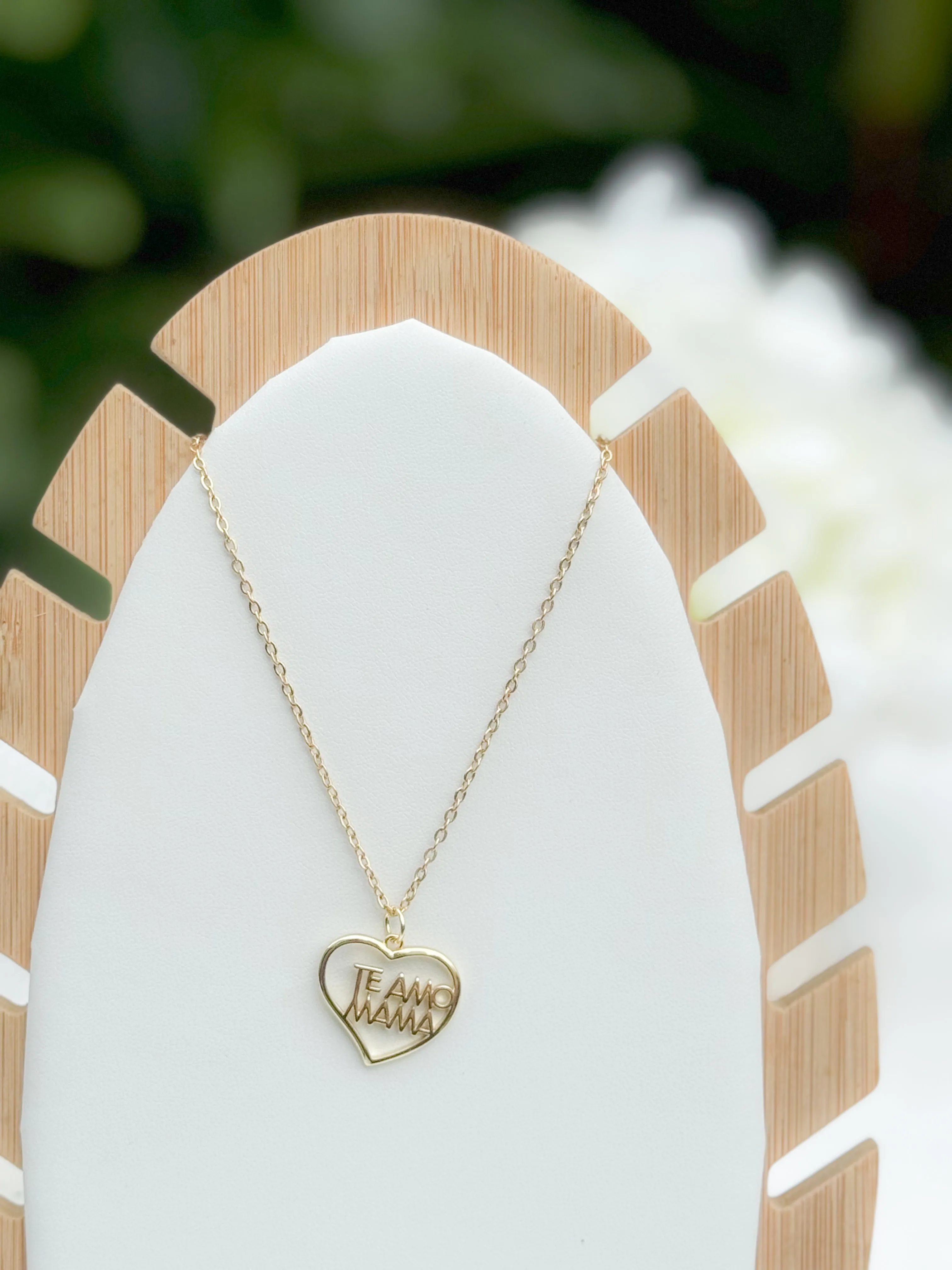 Mom necklace