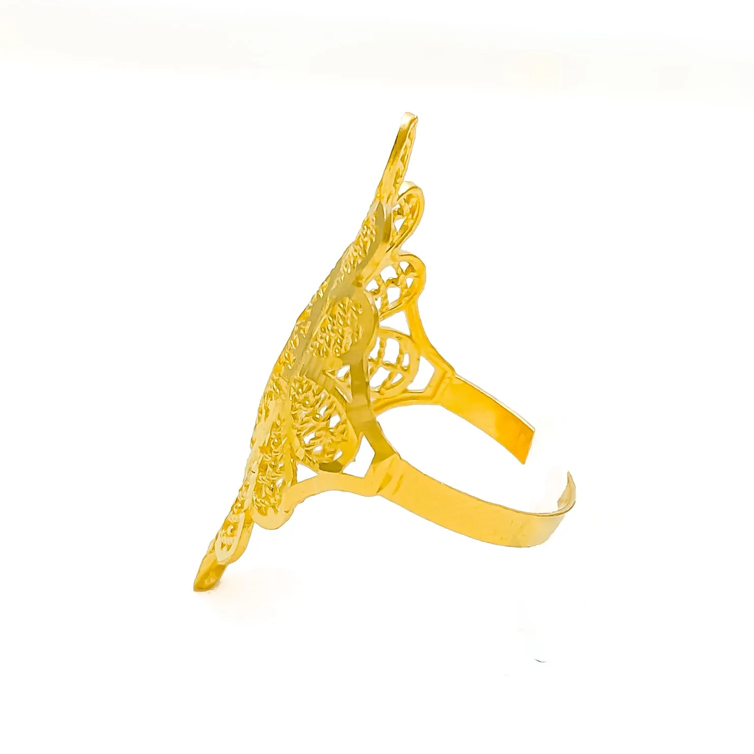 Opulent Refined Charming 21k Gold Ring