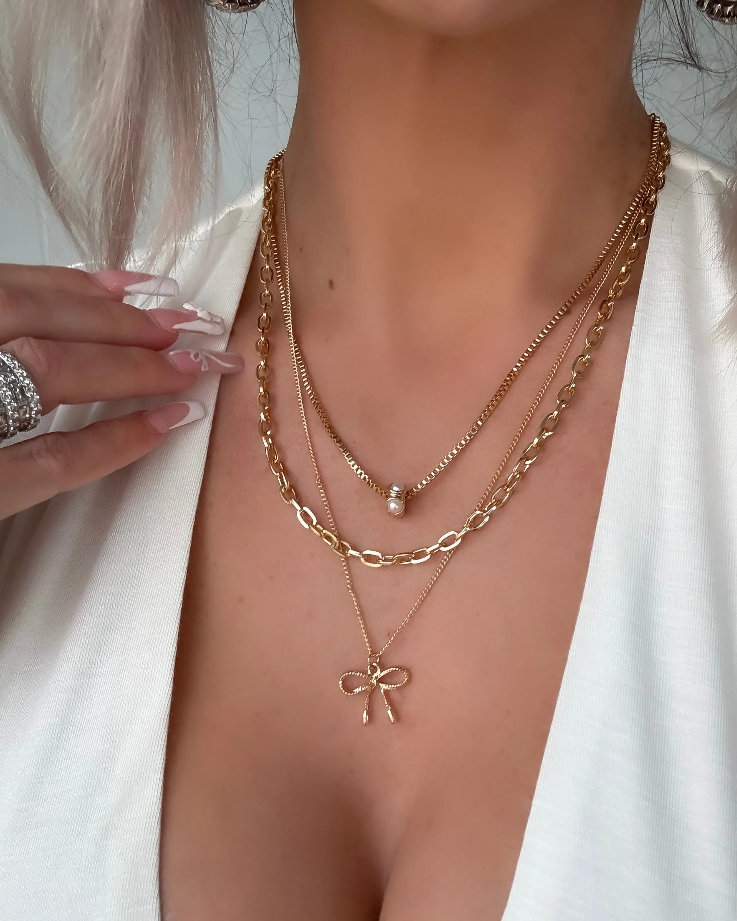 Pearl Bow Charm Necklace - Gold