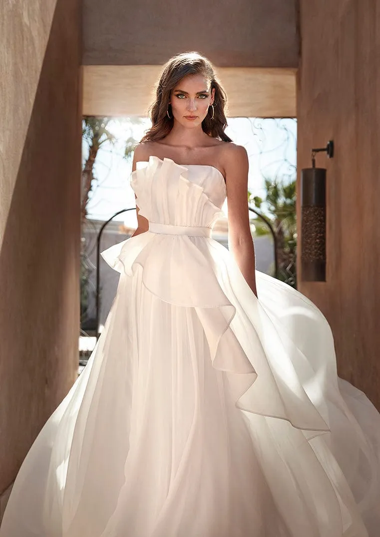Pronovias: Katrina