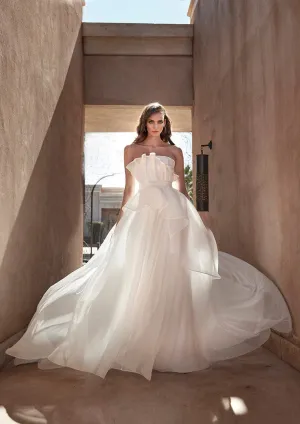 Pronovias: Katrina