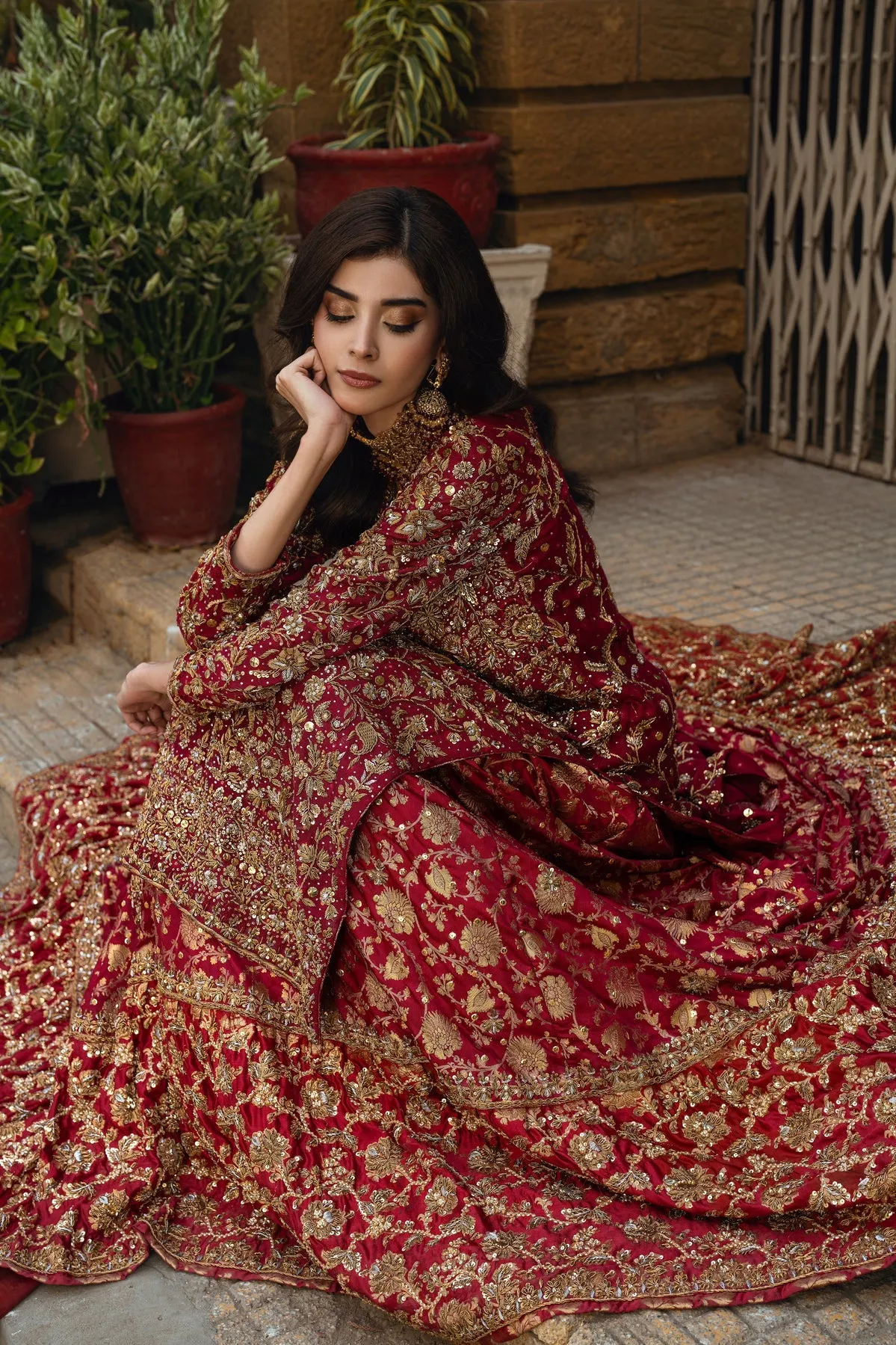 Red Bridal Lehenga and Kameez Pakistani Wedding Dress