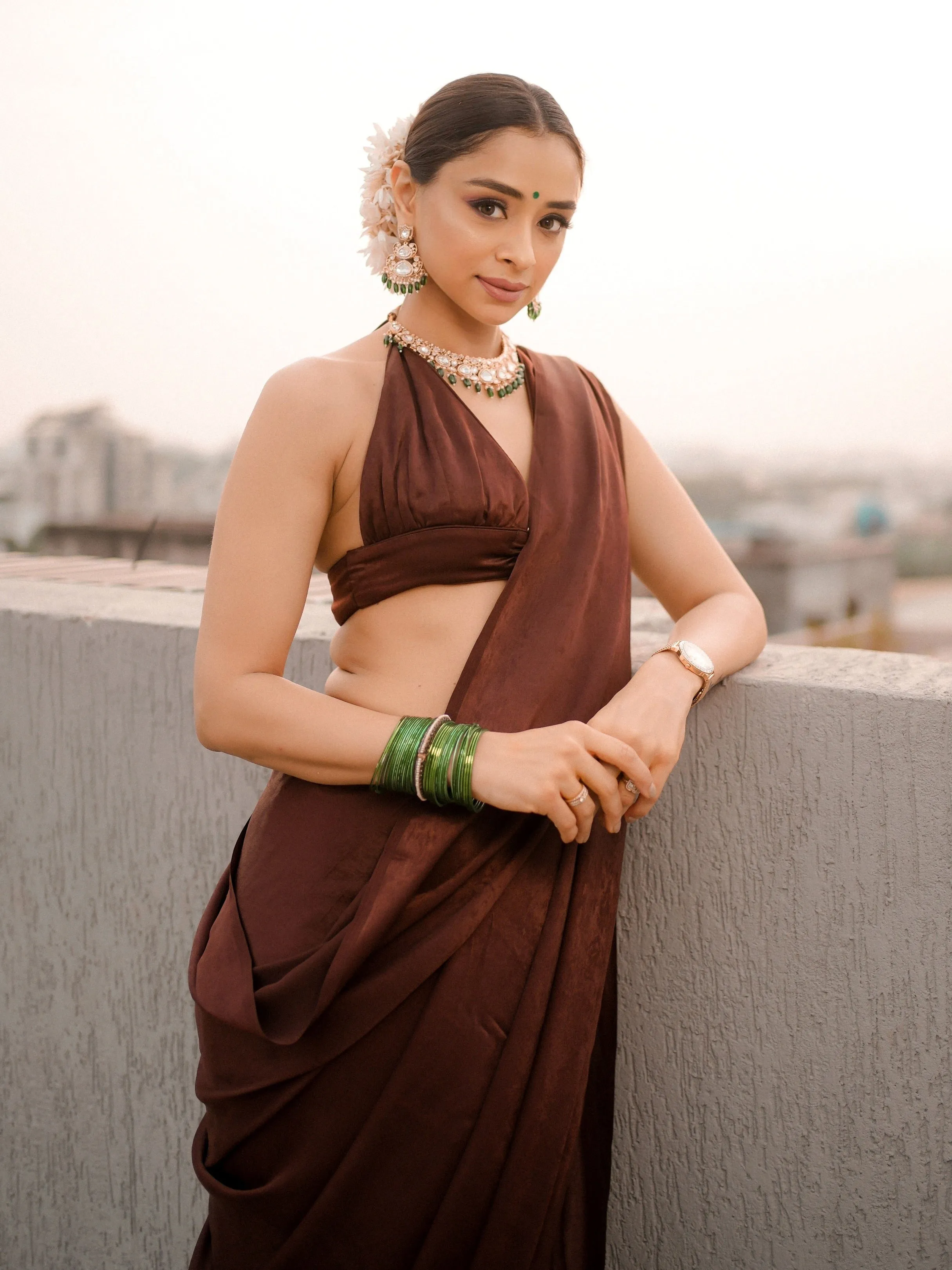 Romano Coffee Posh Saree with Diamonds and Blouse Fabric