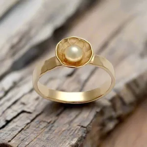 Rose Gold Pearl Hammered Ring - Delicate.