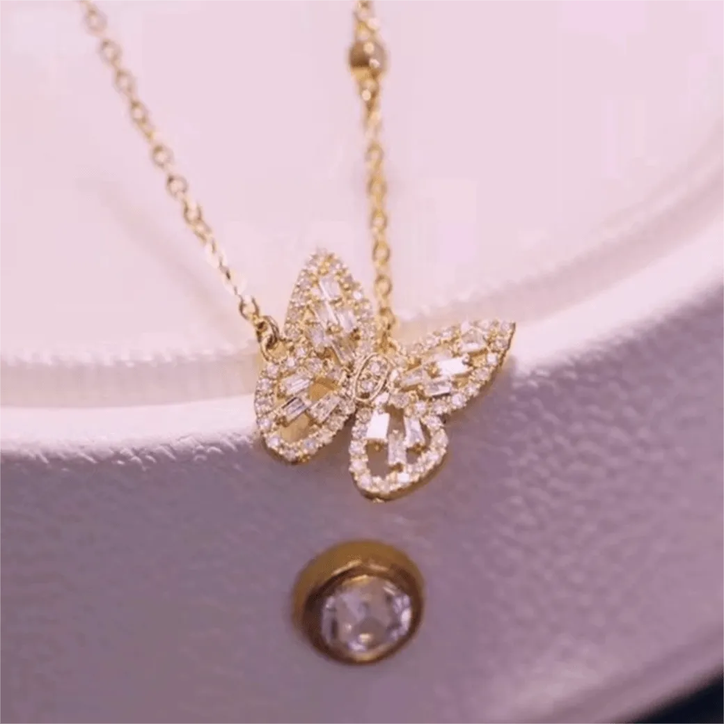 Sparkling Crystal Rhinestone Inlaid Hollow Butterfly Necklace