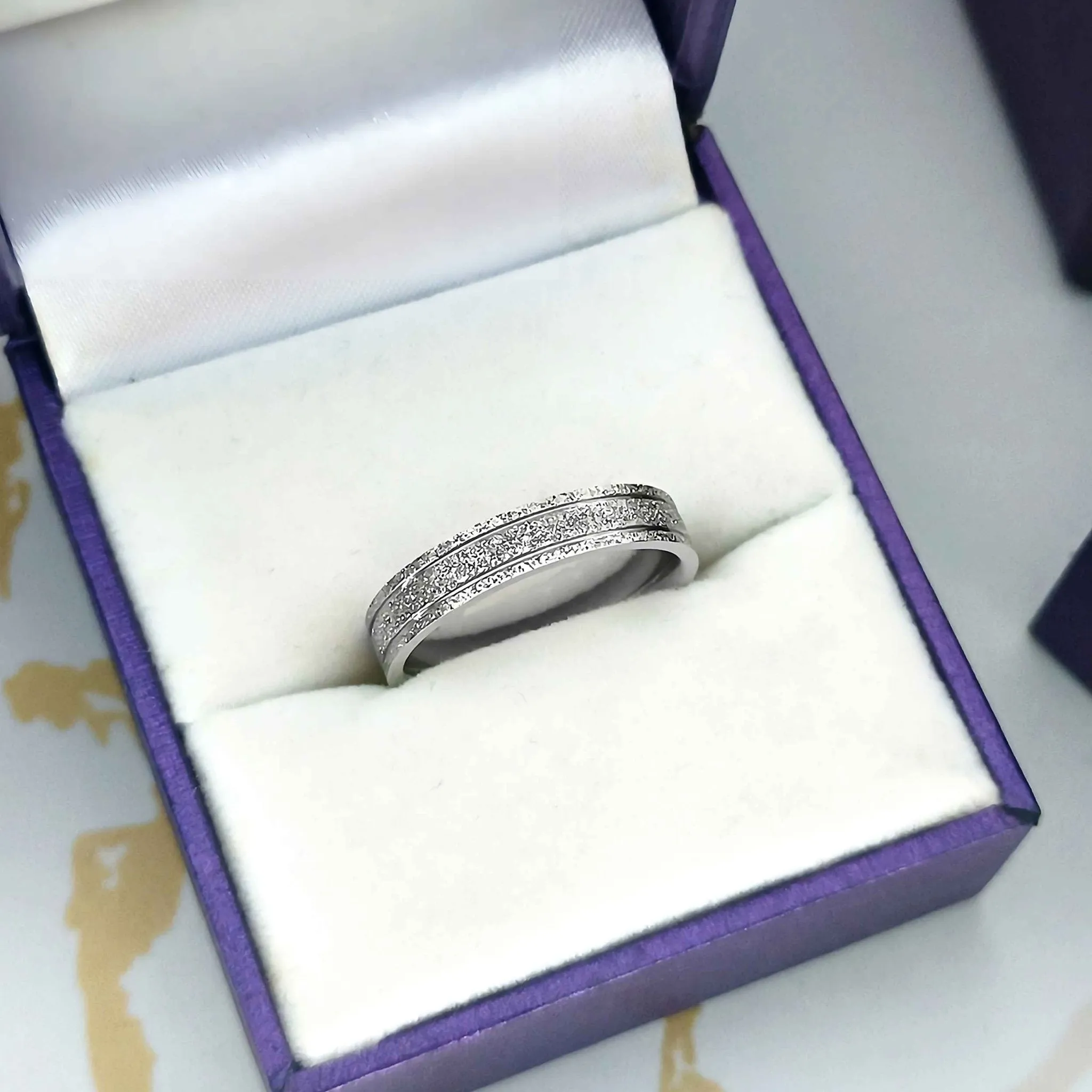 Sparkling Love Ring