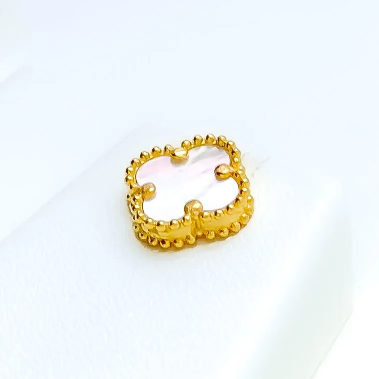 Stylish Sparkling 21k Gold Clover Necklace Set