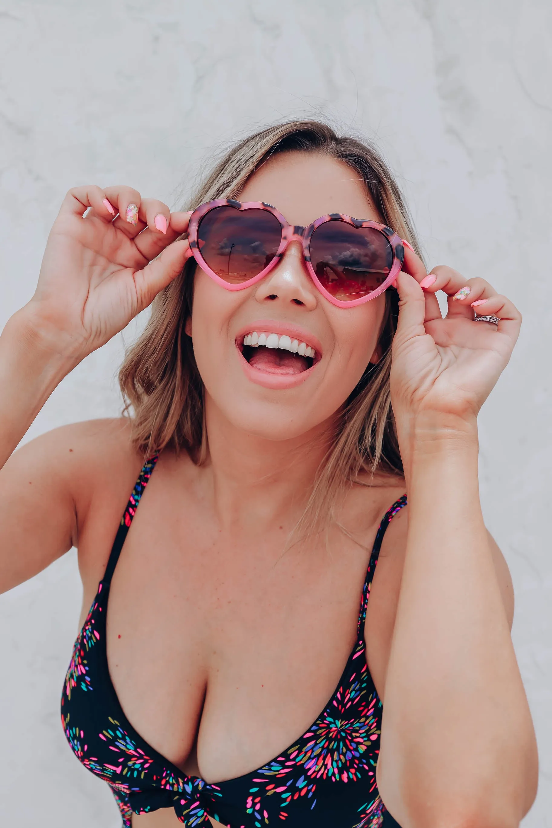 Sweet Days Heart Sunglasses - Pink Tortoise