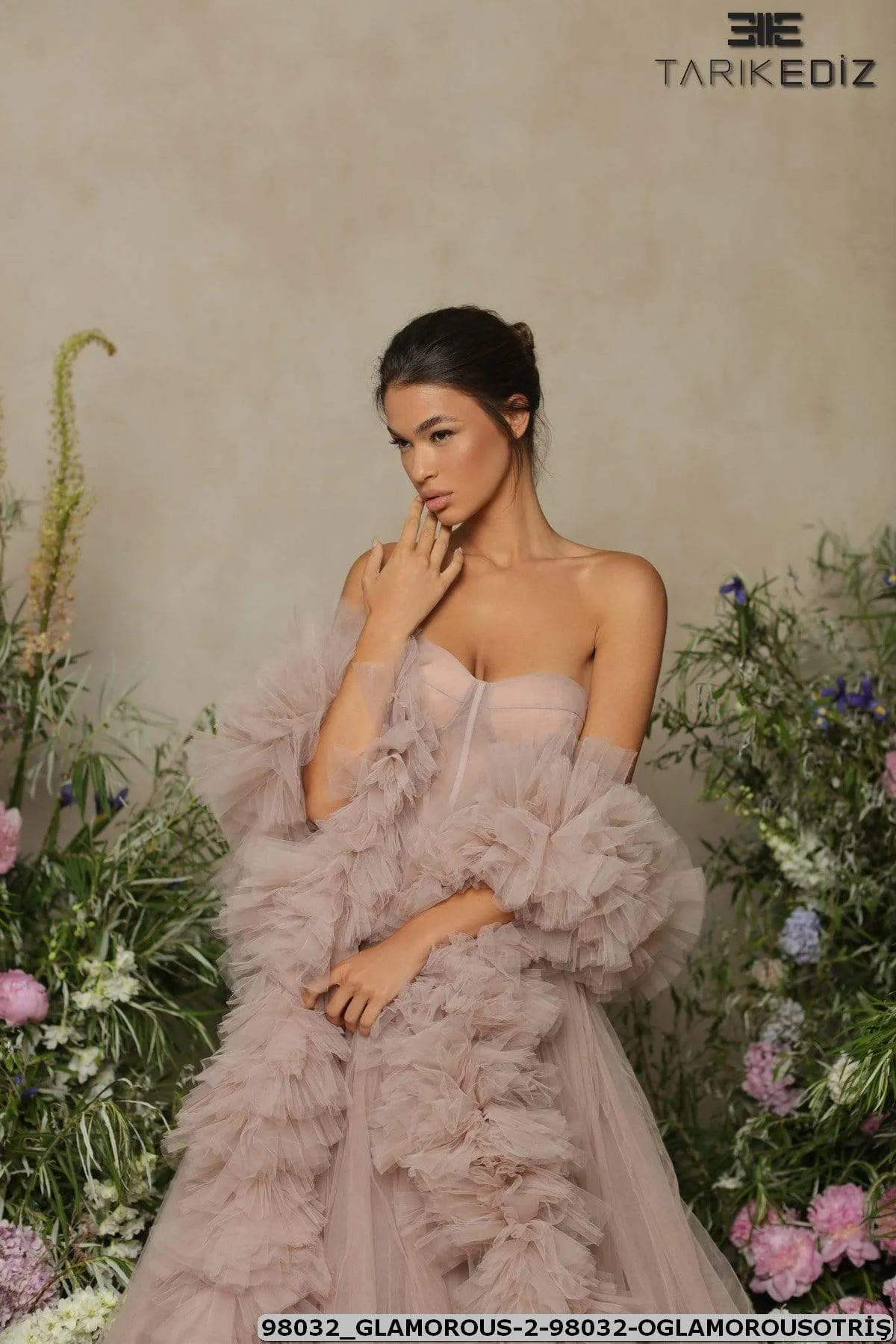Tarik Ediz: 98032 - Glamorous
