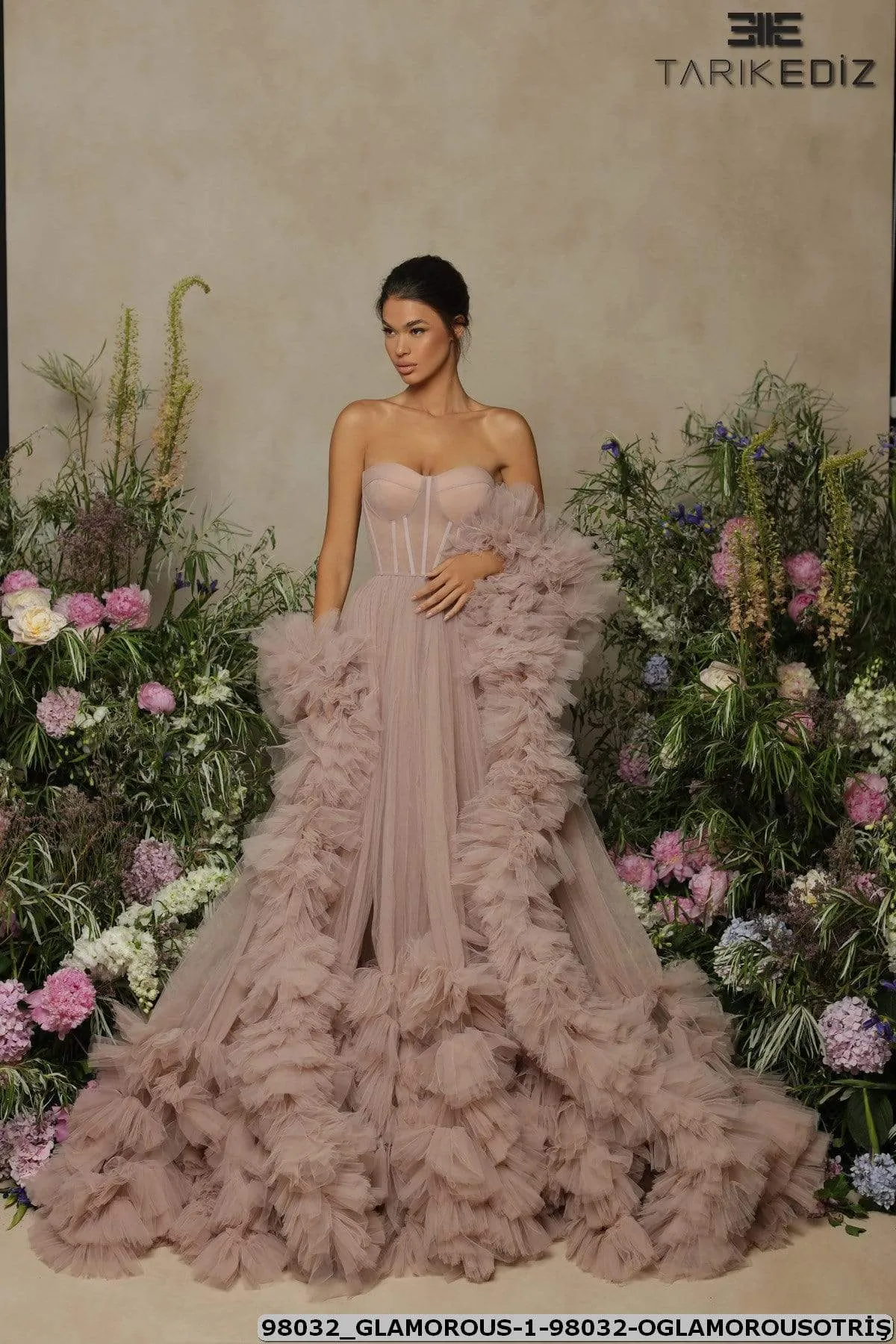 Tarik Ediz: 98032 - Glamorous