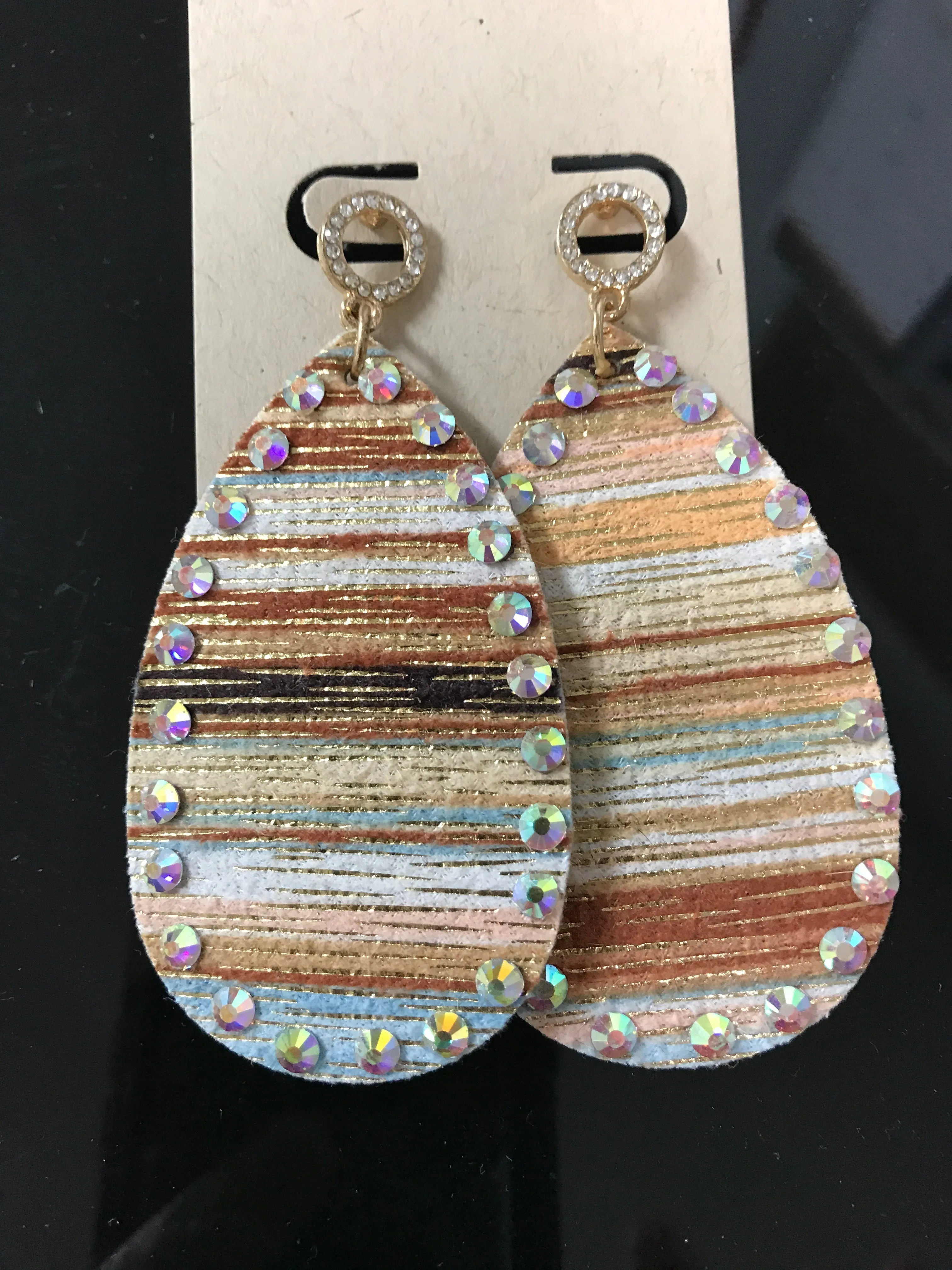 Teardrop Fall Stripe w/rhinestone Earrings