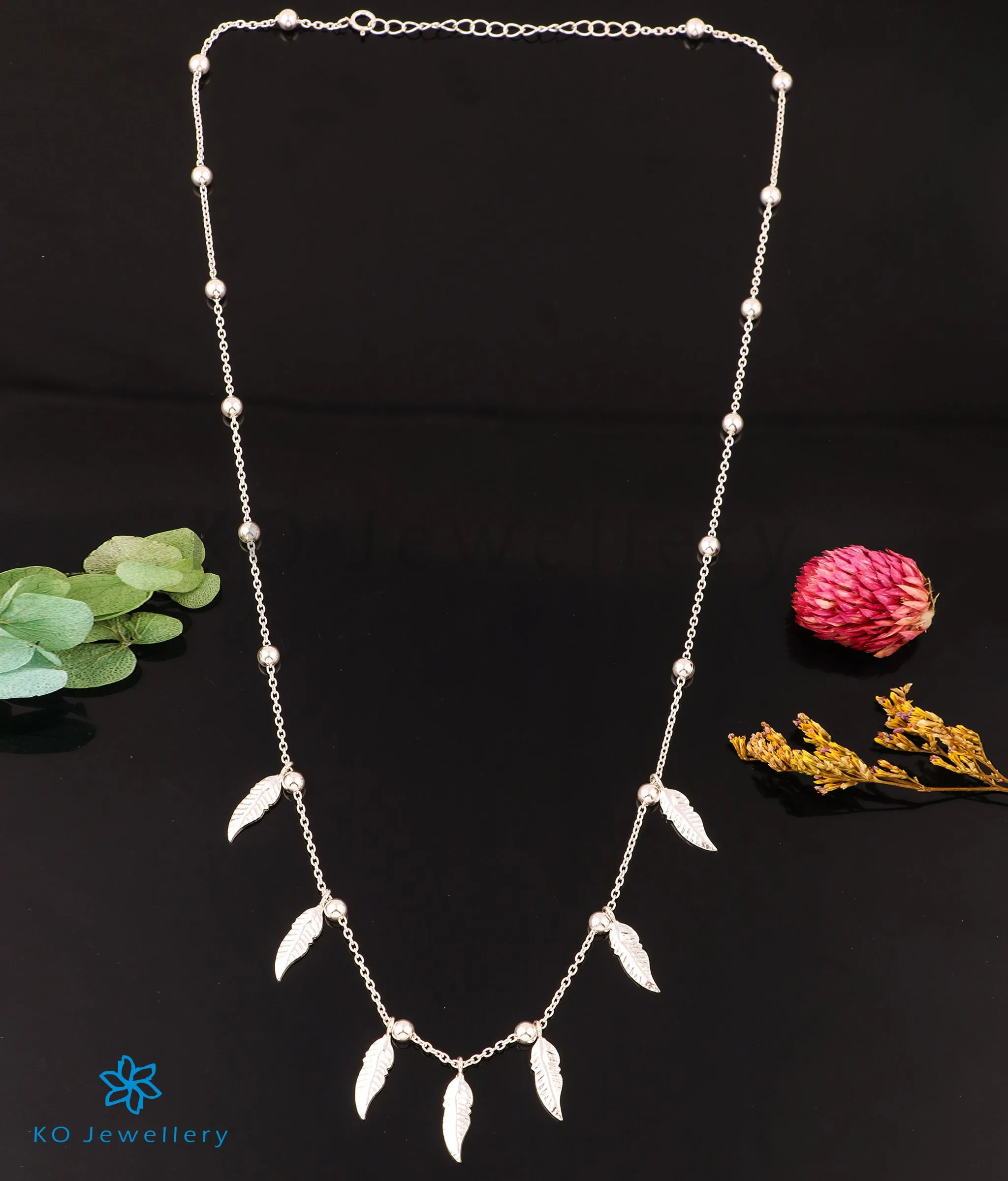 The Flock of Feathers Silver Necklace