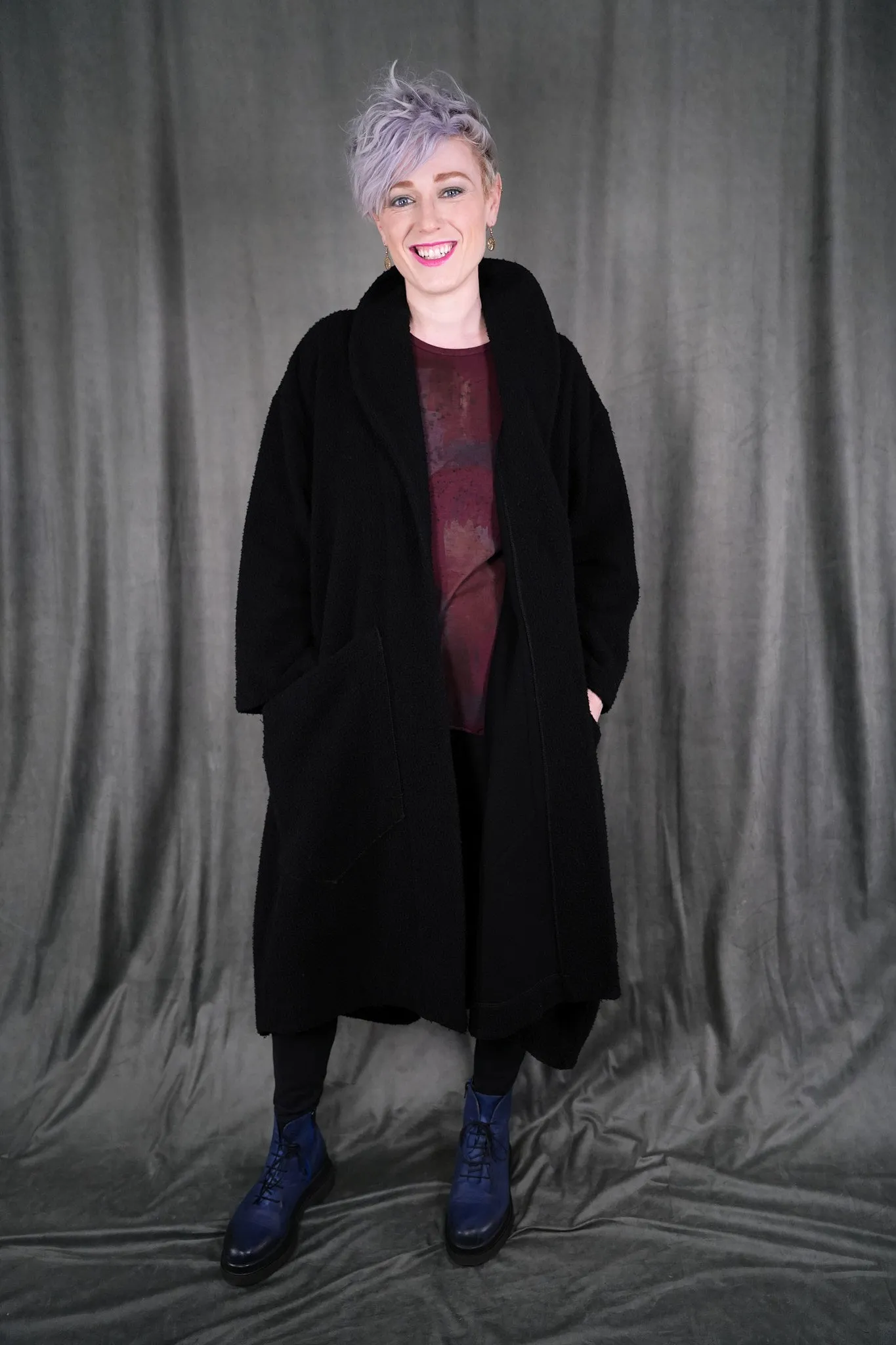 V1722 Winter Wool Coat Black-U