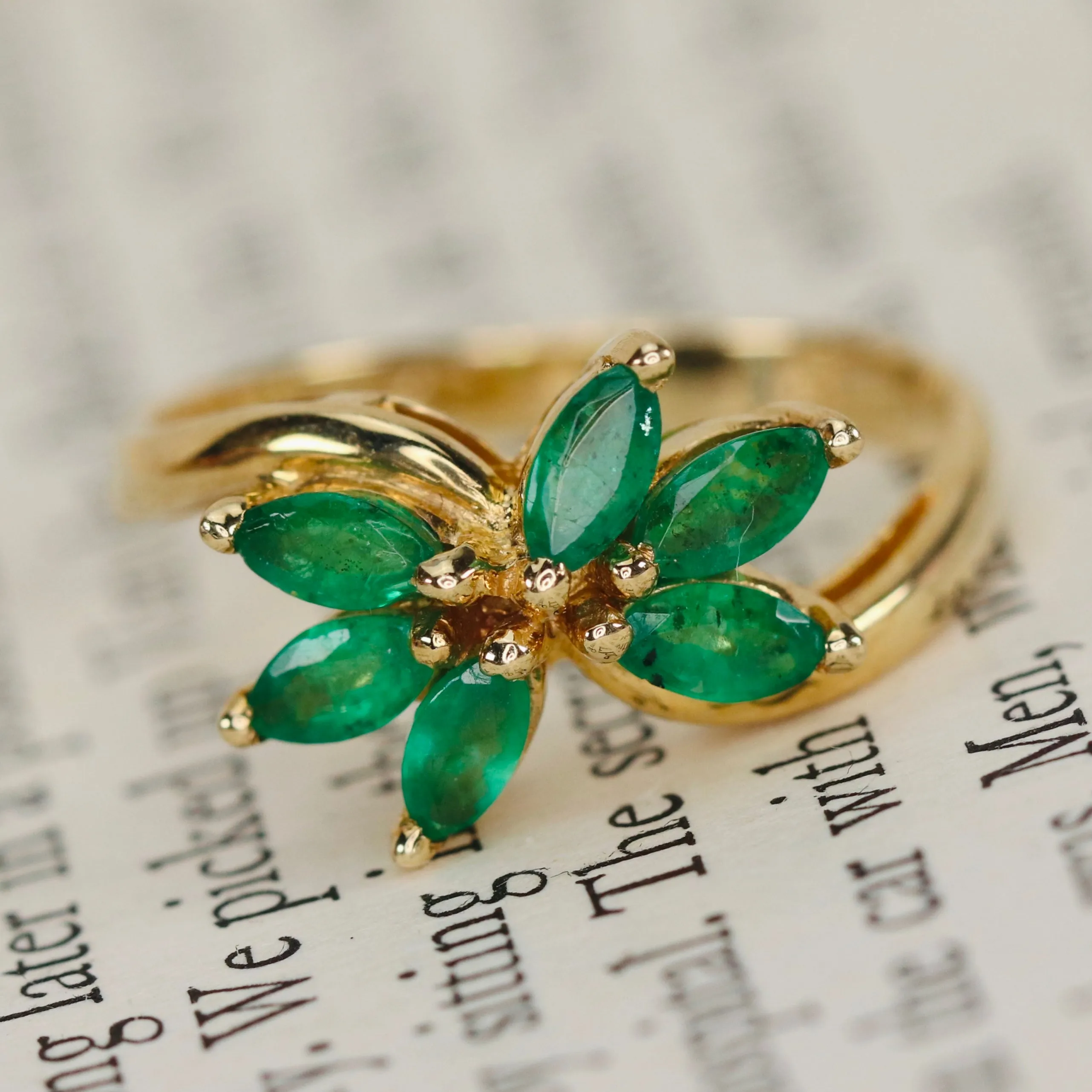 Vintage emerald twisted cluster ring in 14k yellow gold