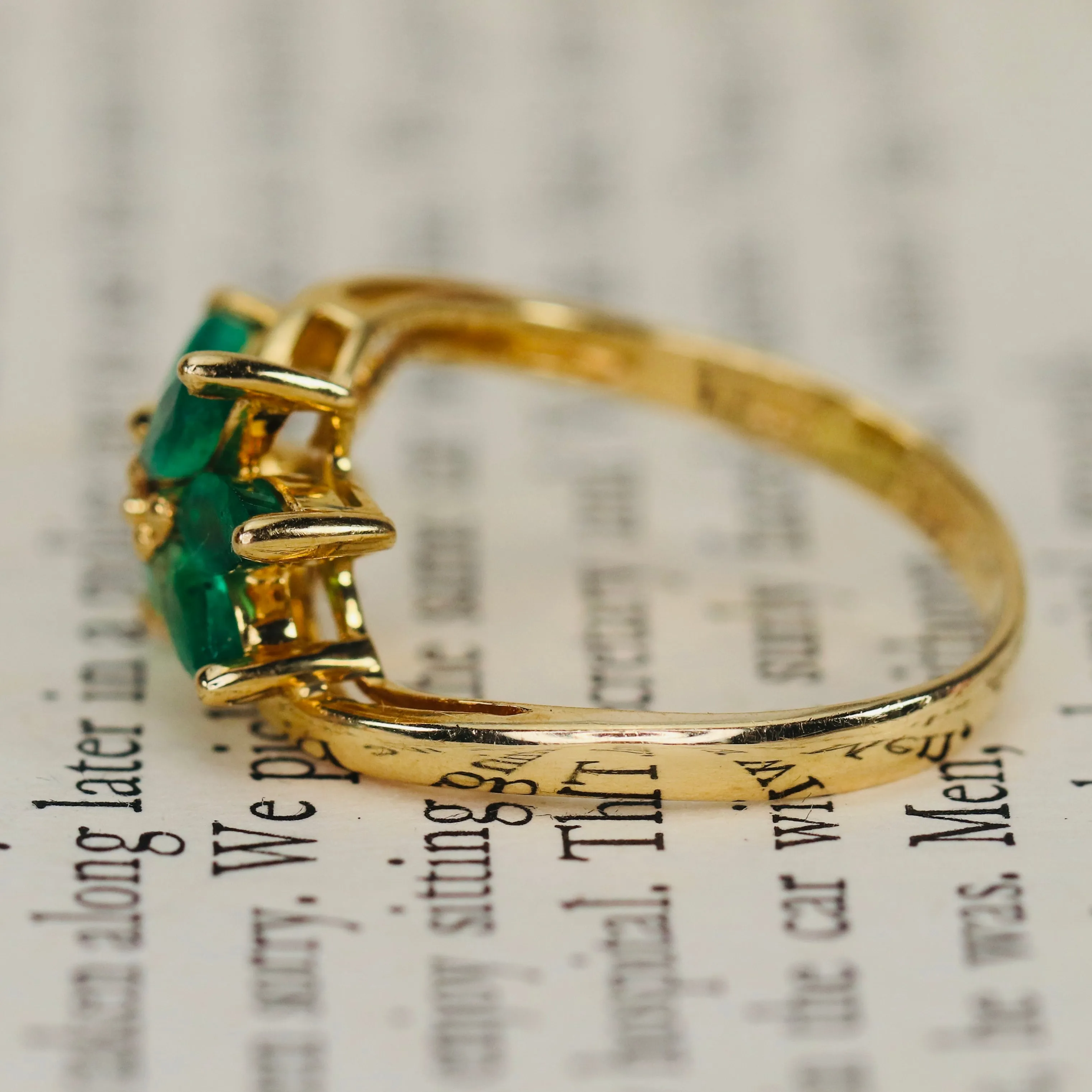 Vintage emerald twisted cluster ring in 14k yellow gold