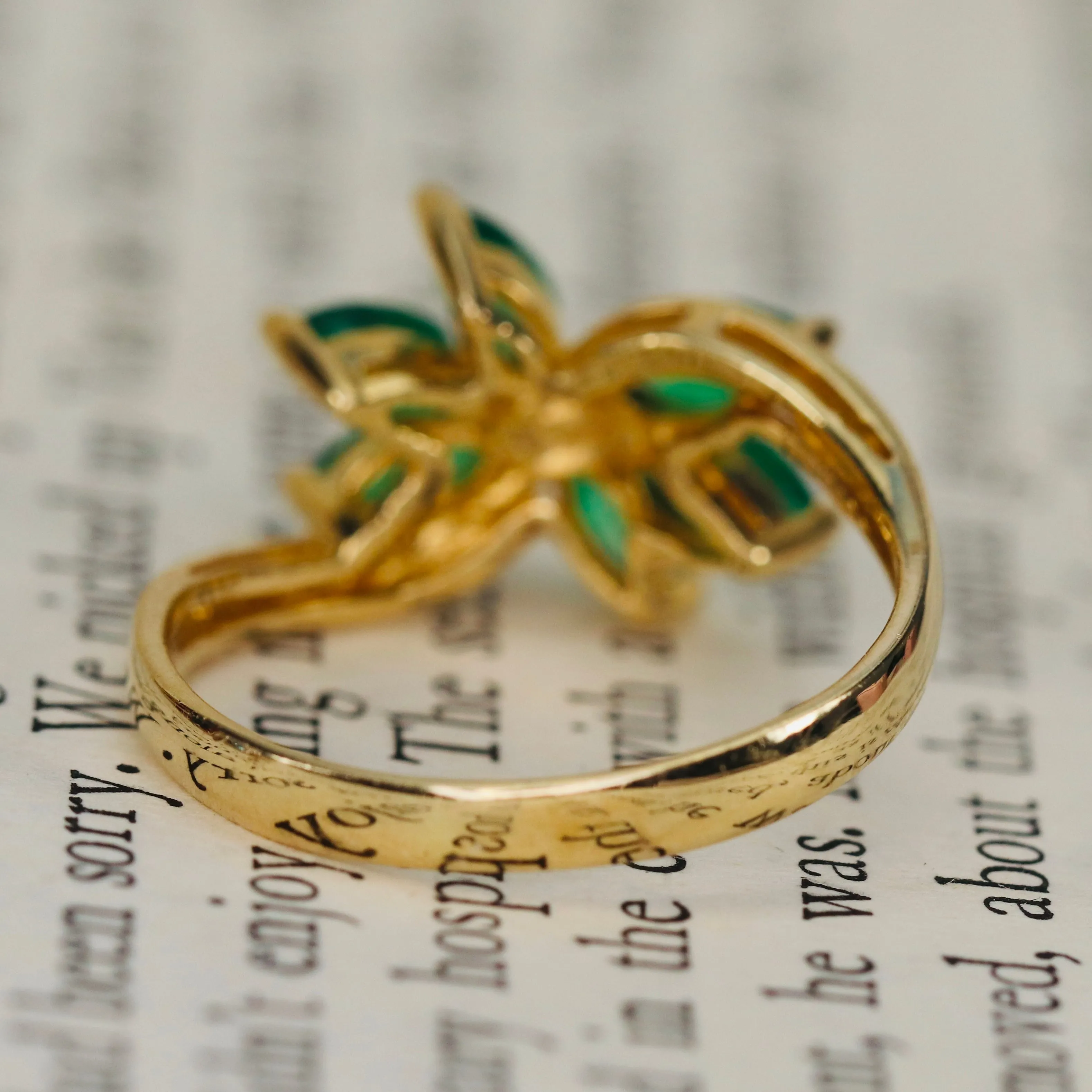 Vintage emerald twisted cluster ring in 14k yellow gold